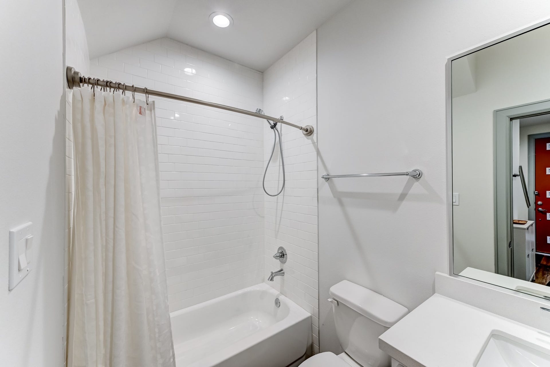 737 N Emile Street, Houston, TX 77020 737 N Emile Street, Houston, TX 77020