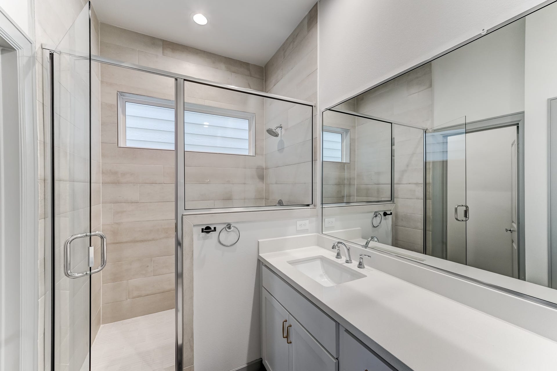 737 N Emile Street, Houston, TX 77020 737 N Emile Street, Houston, TX 77020