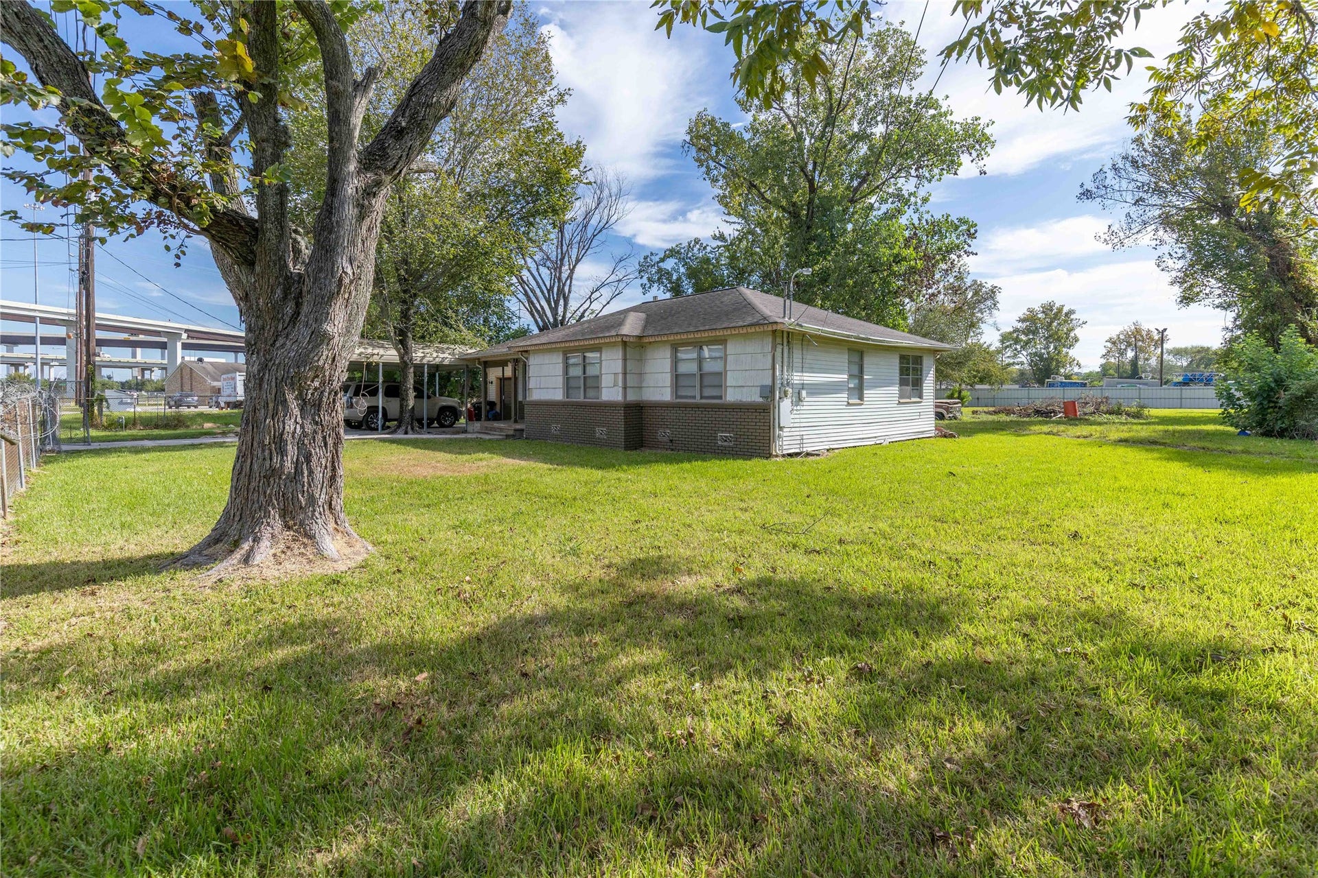 15022 Marine Road, Houston, TX 77396 15022 Marine Road, Houston, TX 77396