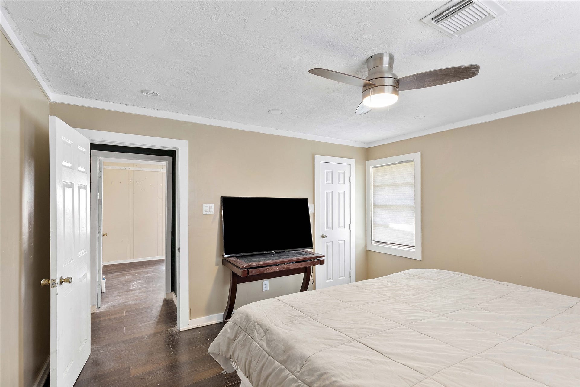 15022 Marine Road, Houston, TX 77396 15022 Marine Road, Houston, TX 77396
