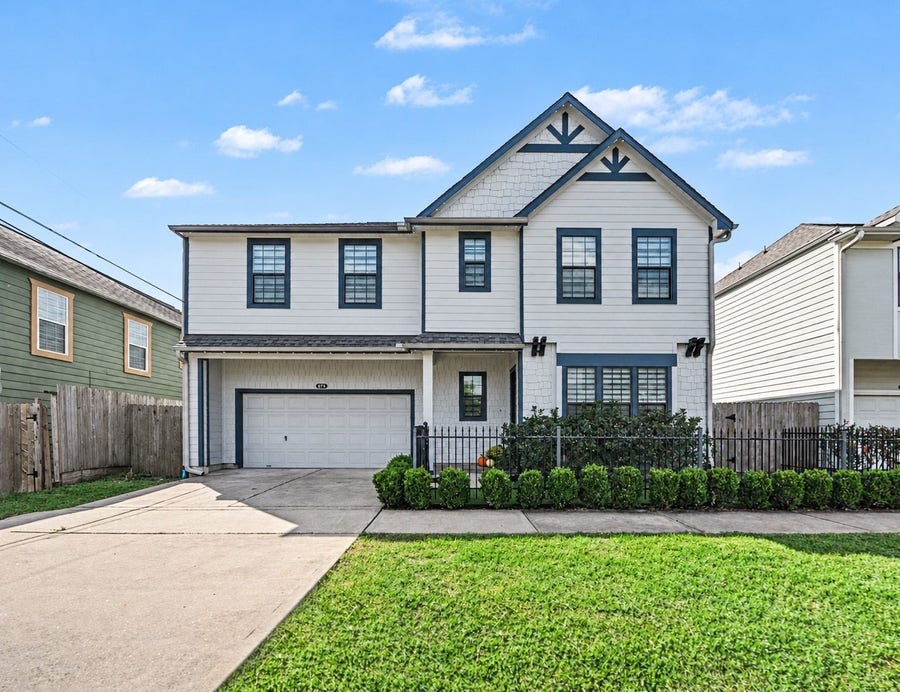 Property photo for 1154 W 10th Street, Houston, TX