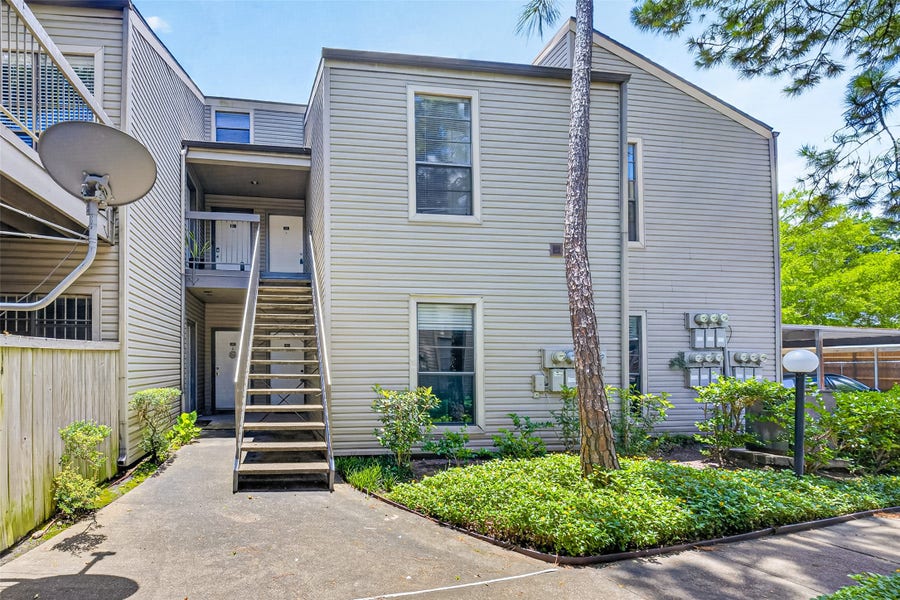 Property photo for 9707 Richmond Avenue, #44, Houston, TX