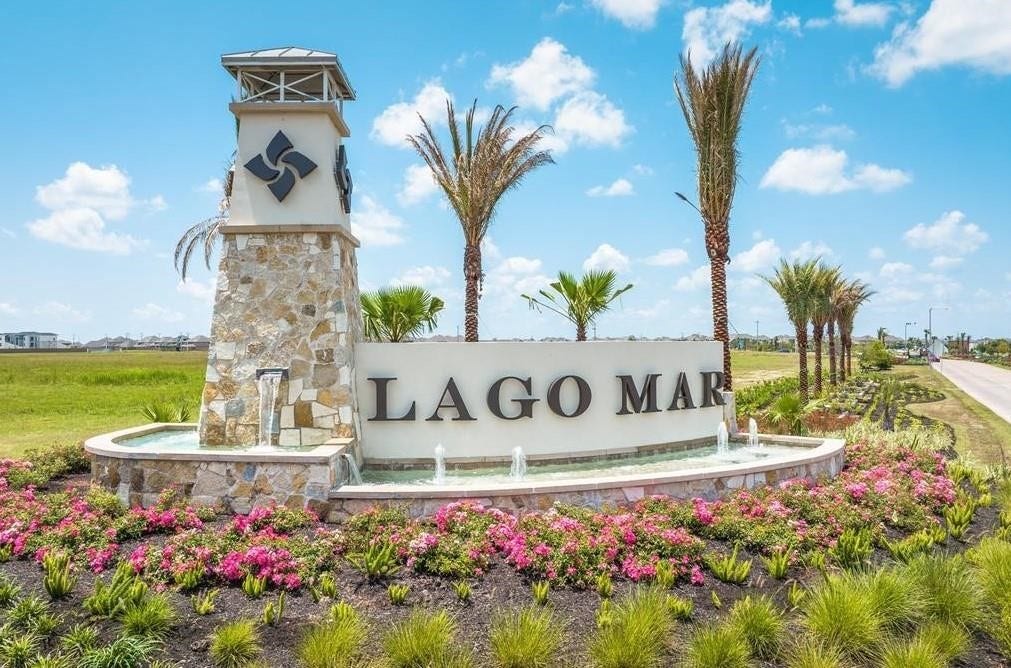 2605 Lago Costa Drive, Texas City, TX 77568 2605 Lago Costa Drive, Texas City, TX 77568