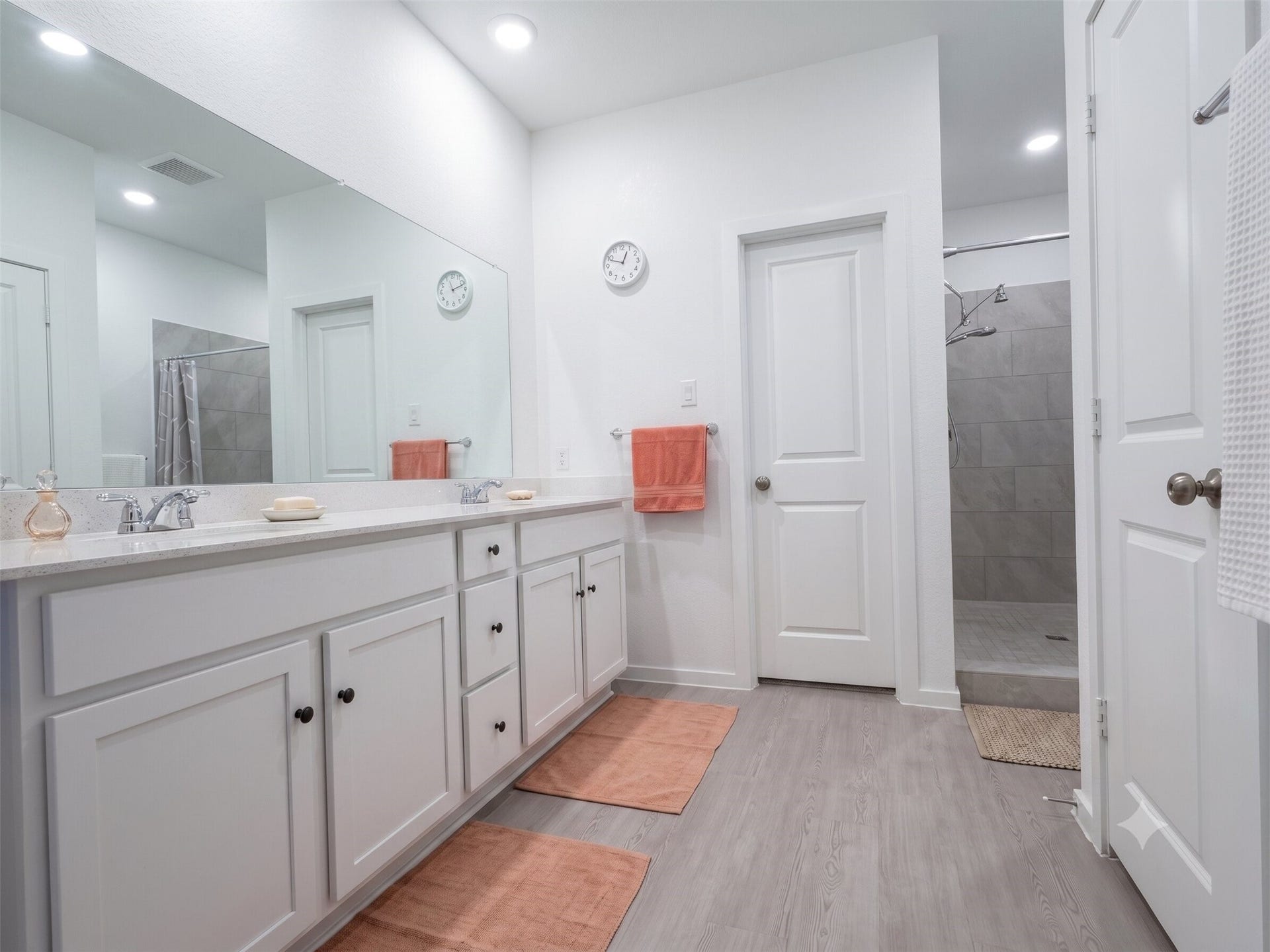 2605 Lago Costa Drive, Texas City, TX 77568 Virtually Staged
