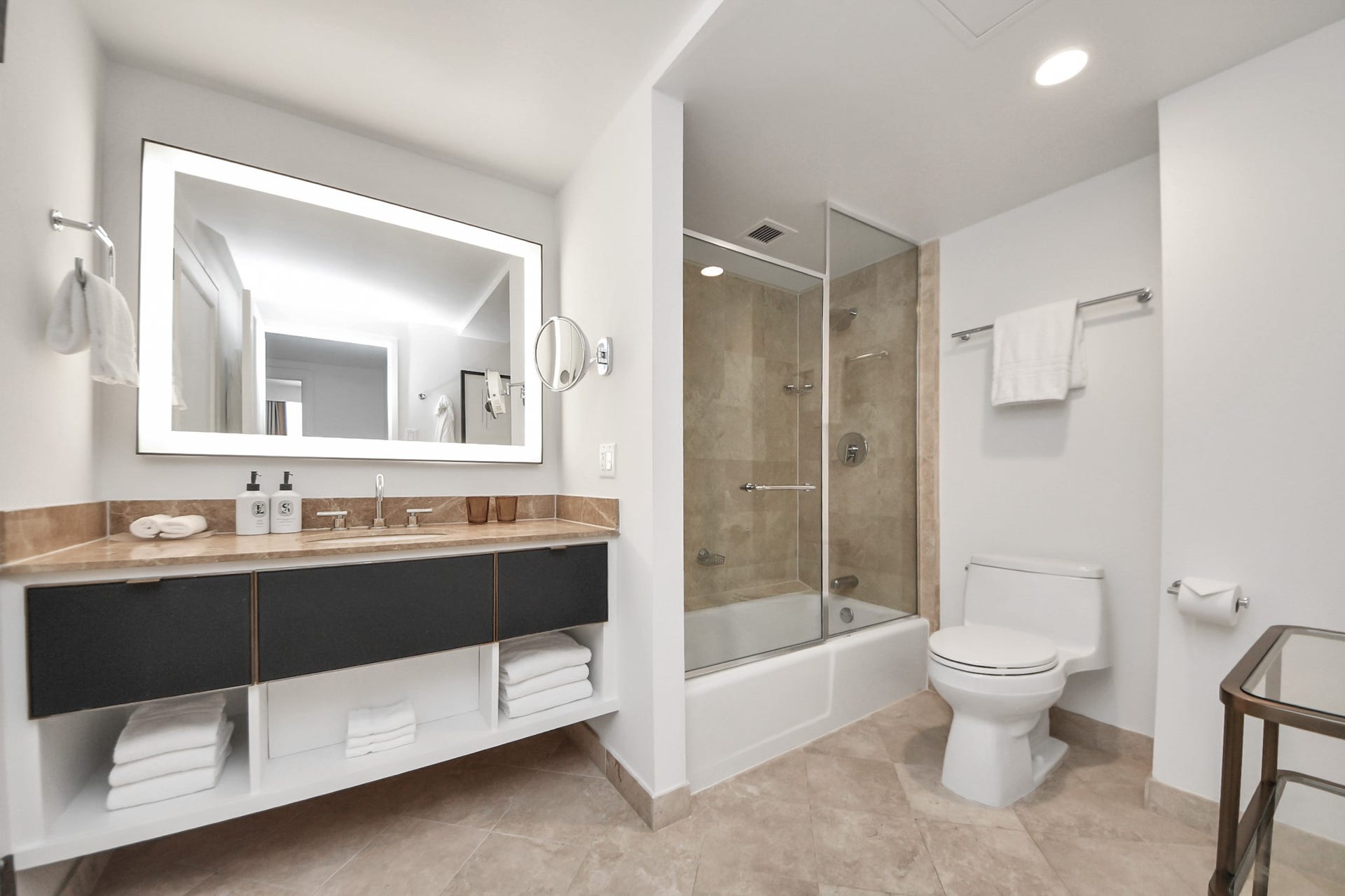 1300 Lamar Street Street, #T8, Houston, TX 77010 1300 Lamar Street Street, #T8, Houston, TX 77010