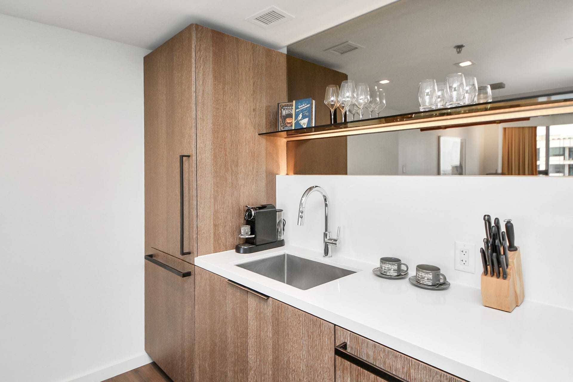 1300 Lamar Street Street, #T8, Houston, TX 77010 1300 Lamar Street Street, #T8, Houston, TX 77010