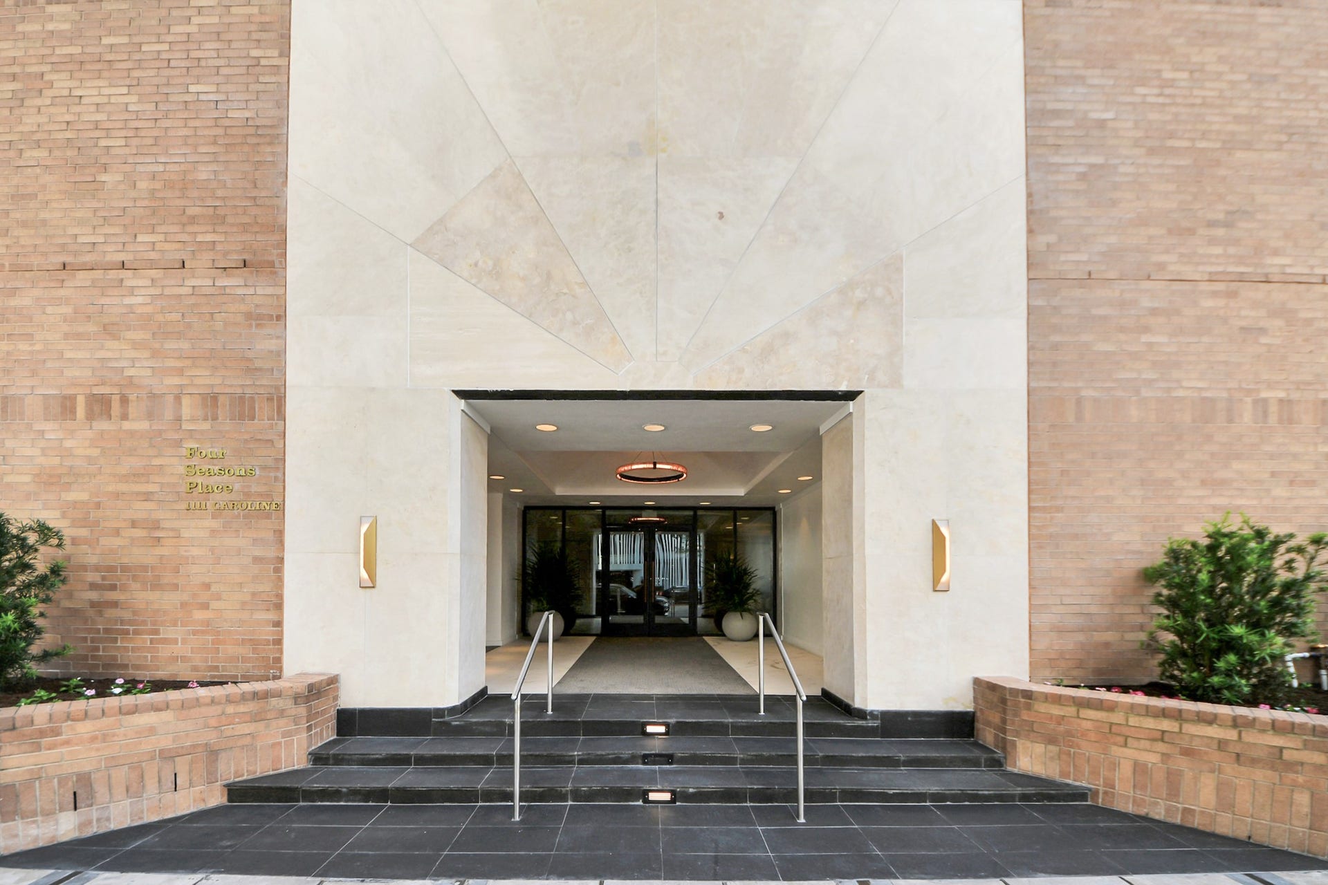 1300 Lamar Street Street, #T8, Houston, TX 77010 1300 Lamar Street Street, #T8, Houston, TX 77010