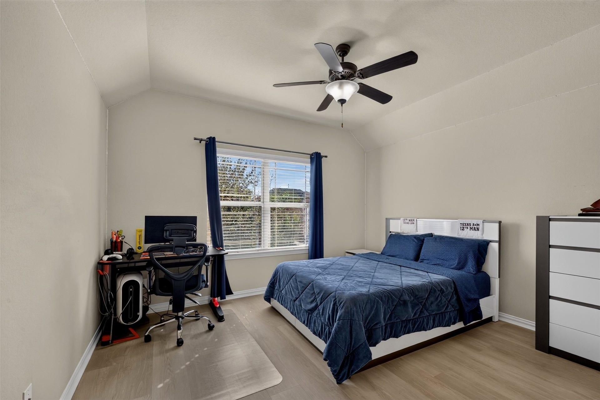 27818 Burchfield Grove Lane, Katy, TX 77494 This spacious bedroom offers room for comfortable furnishings while maintaining an open, inviting feel. A large window brings in natural light.