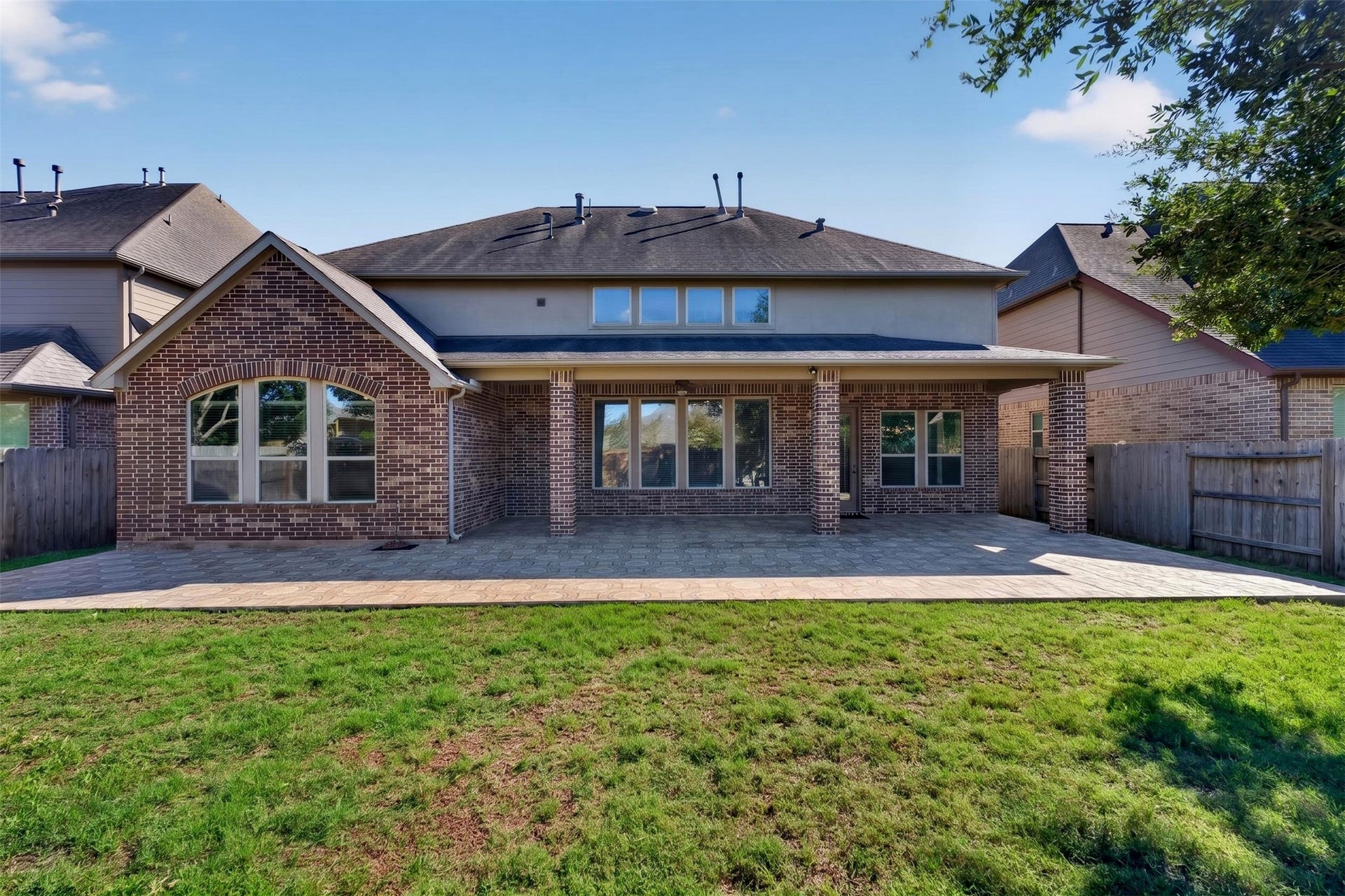 27818 Burchfield Grove Lane, Katy, TX 77494 The back of the home welcomes you to a spacious outdoor retreat.