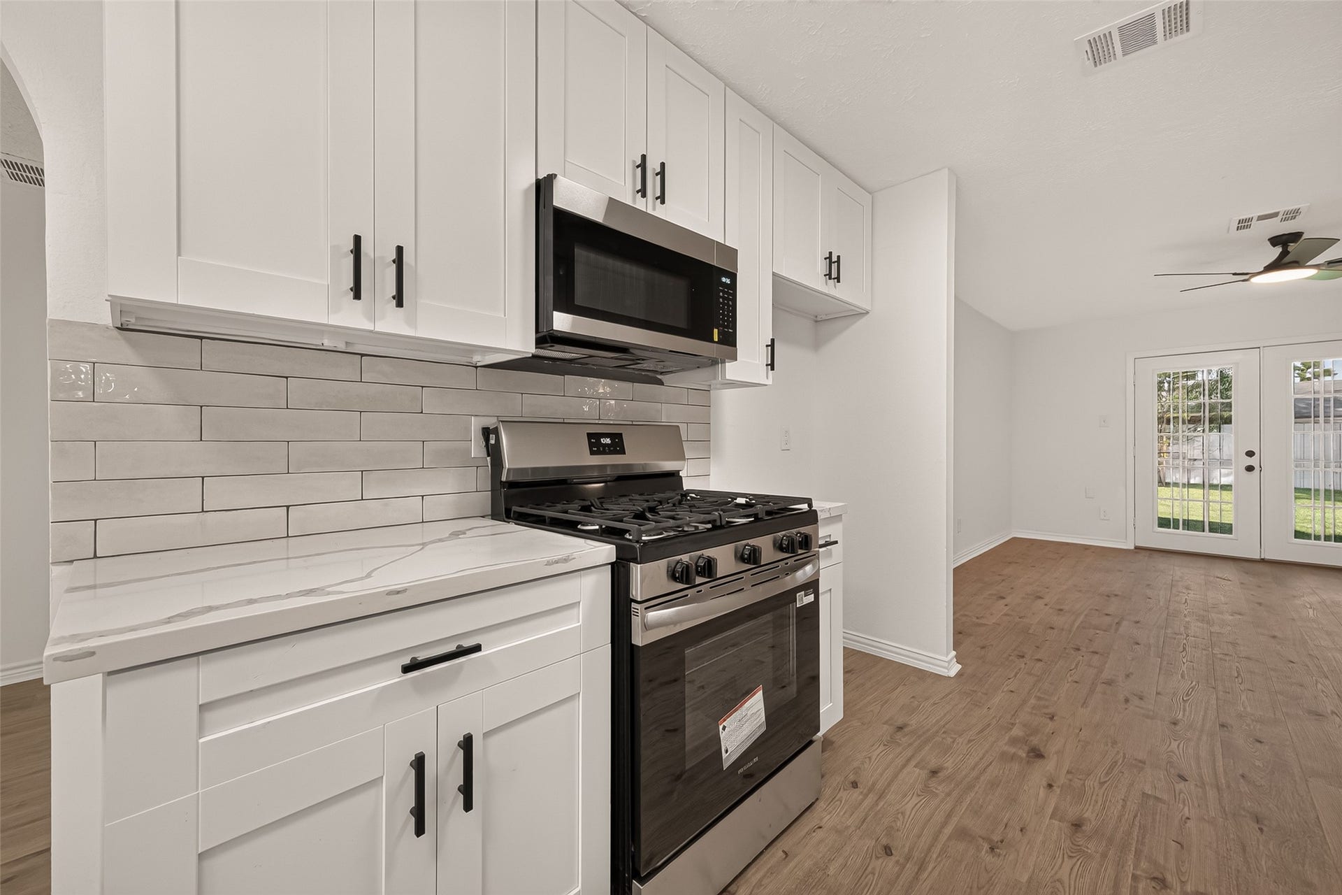 1910 Rainy River Drive, Houston, TX 77088 1910 Rainy River Drive, Houston, TX 77088