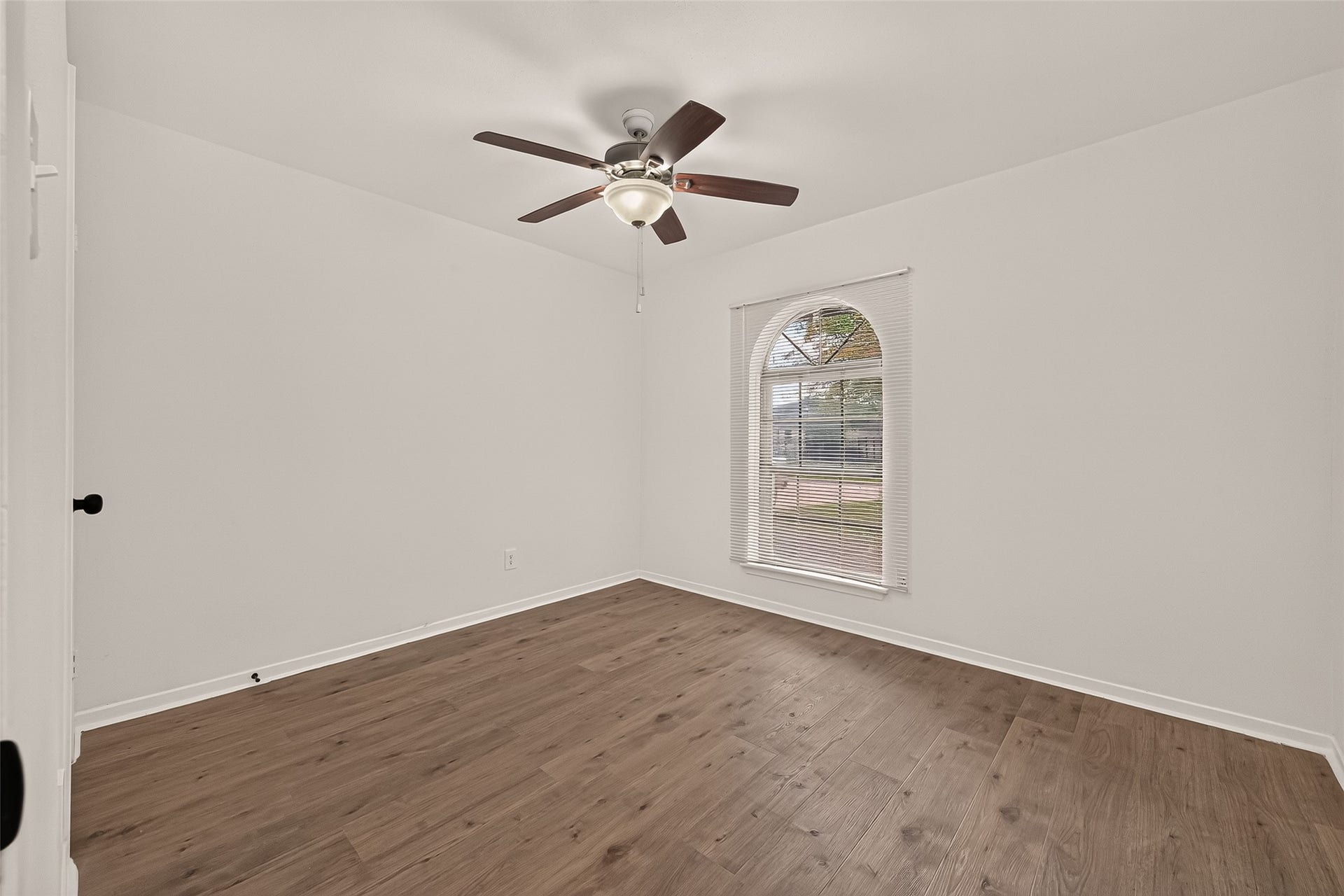 1910 Rainy River Drive, Houston, TX 77088 1910 Rainy River Drive, Houston, TX 77088