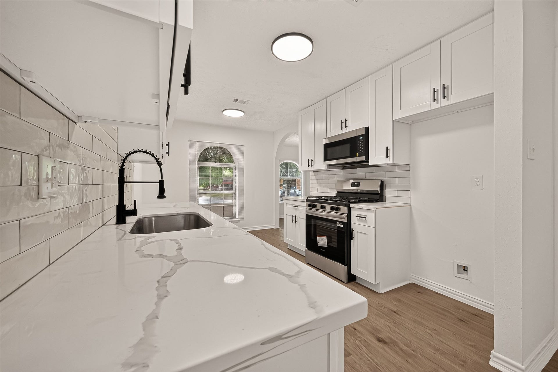 1910 Rainy River Drive, Houston, TX 77088 1910 Rainy River Drive, Houston, TX 77088