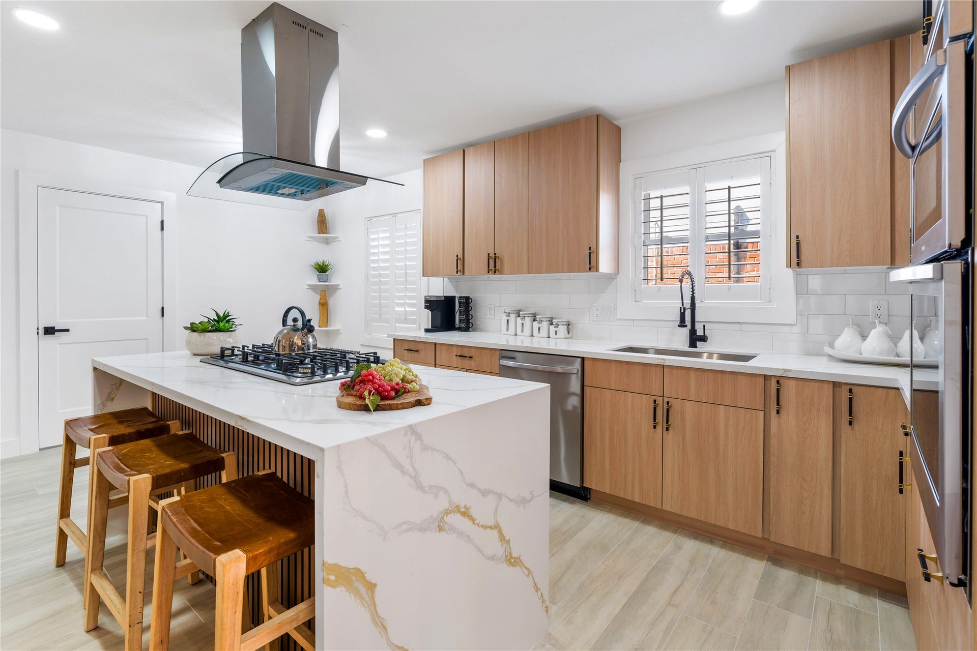 6203 Cheena Drive, Houston, TX 77096 6203 Cheena Drive, Houston, TX 77096