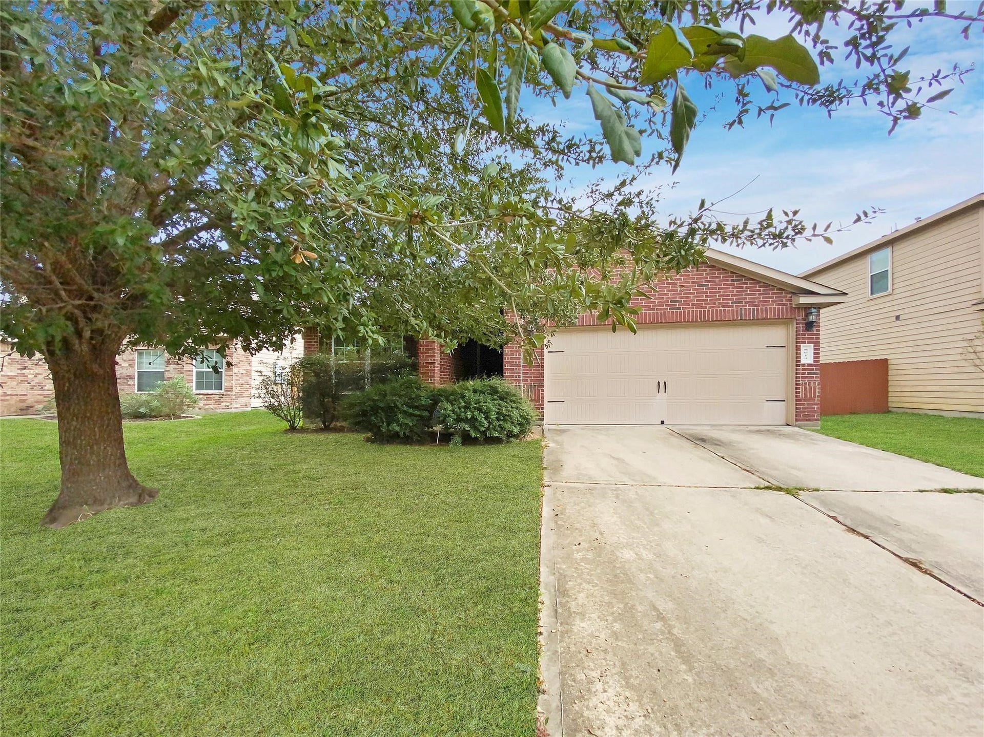 5614 Straight Way, Houston, TX 77339 5614 Straight Way, Houston, TX 77339