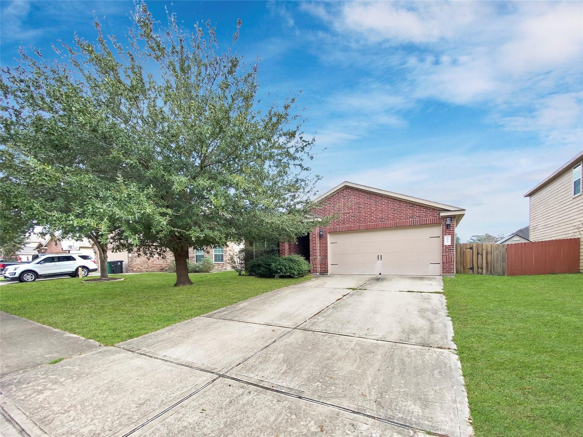 5614 Straight Way, Houston, TX 77339 5614 Straight Way, Houston, TX 77339