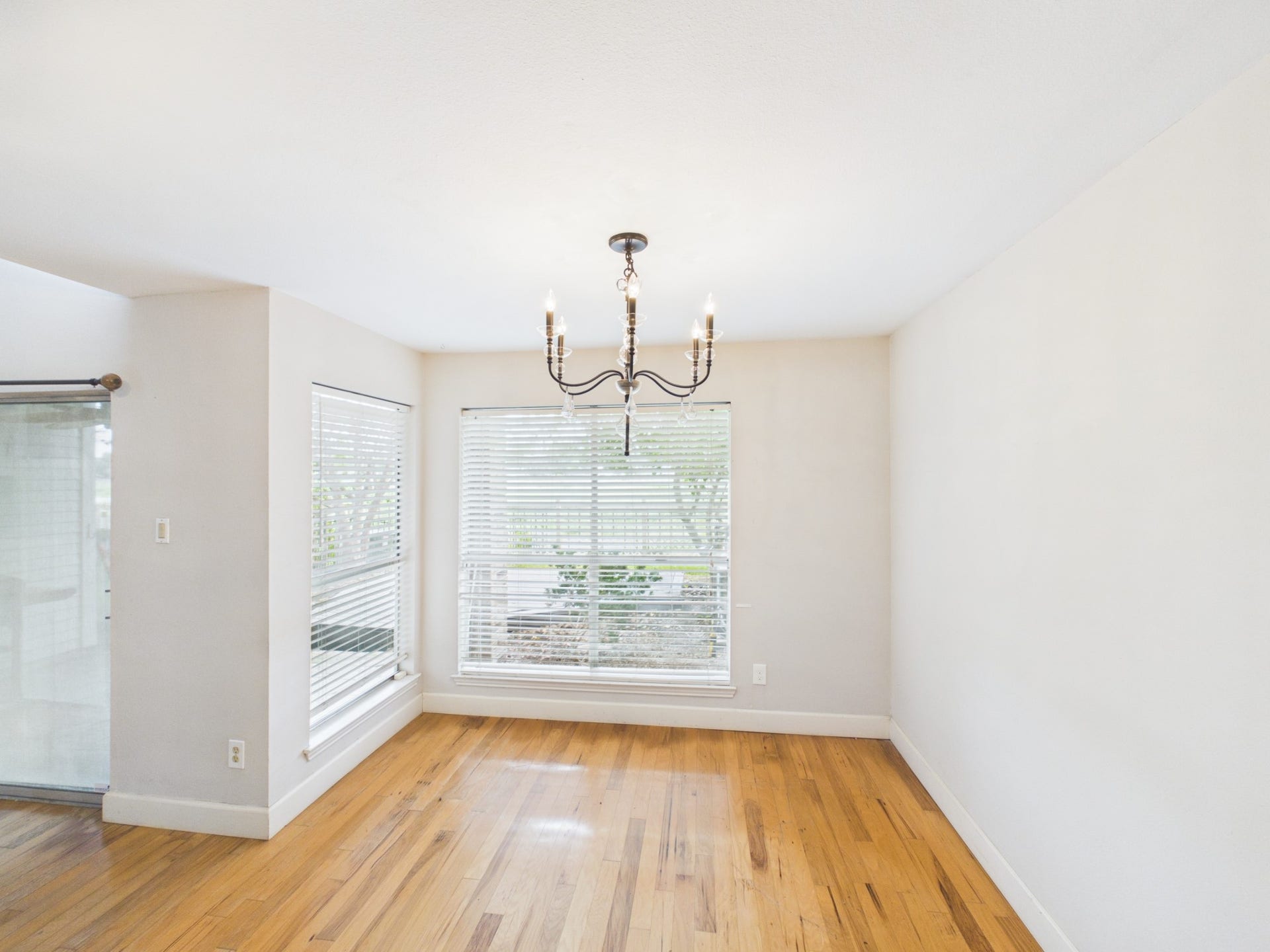 15938 Seahorse Drive, #275, Houston, TX 77062 Dining Area