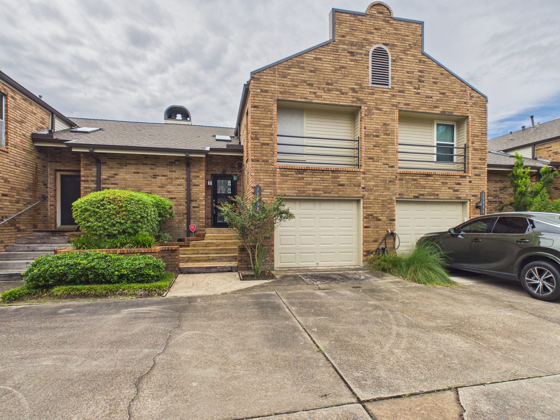 15938 Seahorse Drive, #275, Houston, TX 77062 Front Elevation