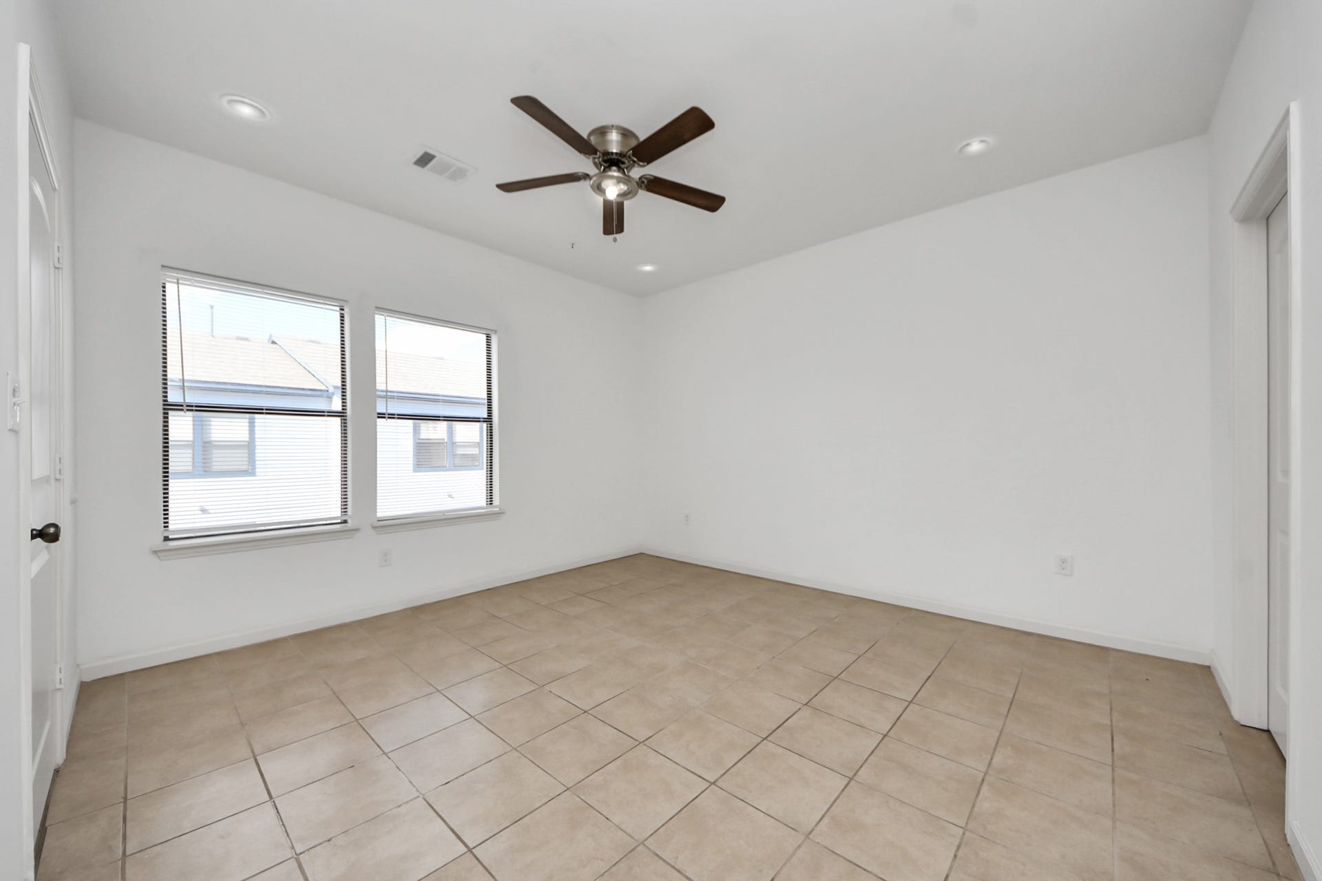 4327 Oak Ridge Drive, #B, Pasadena, TX 77503 Bedroom 2