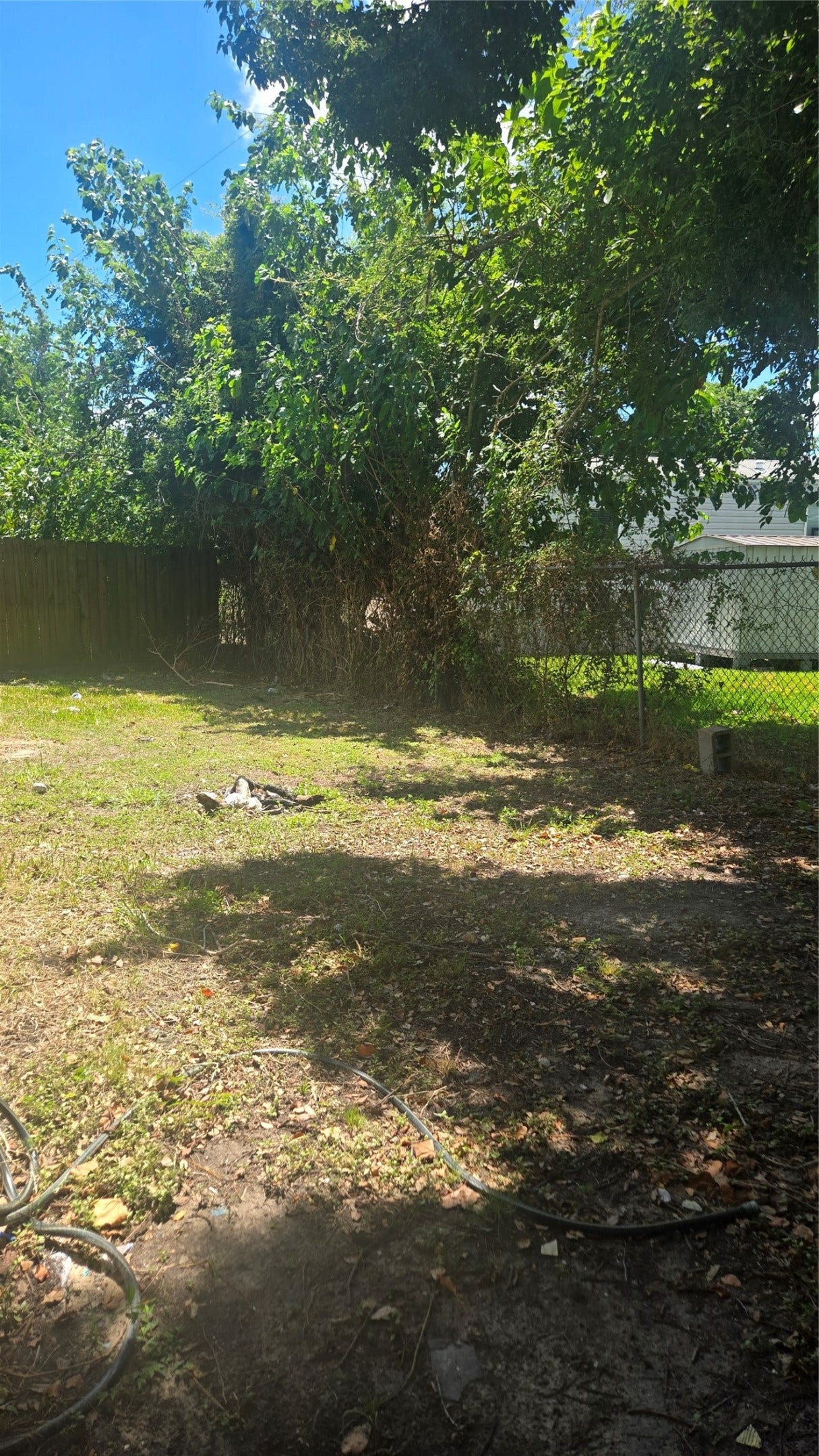 3810 Chanterway Street, Bacliff, TX 77518 3810 Chanterway Street, Bacliff, TX 77518