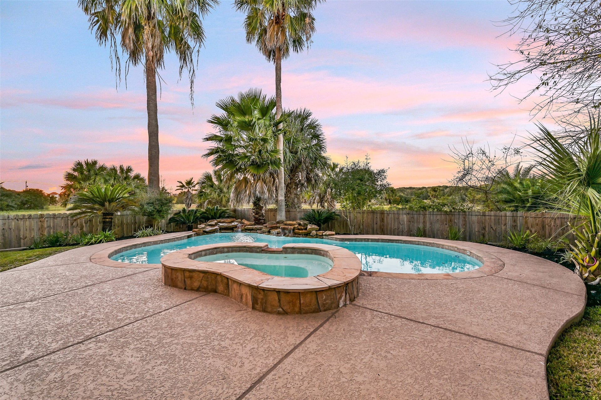13414 Binnacle Way, Galveston, TX 77554 13414 Binnacle Way, Galveston, TX 77554