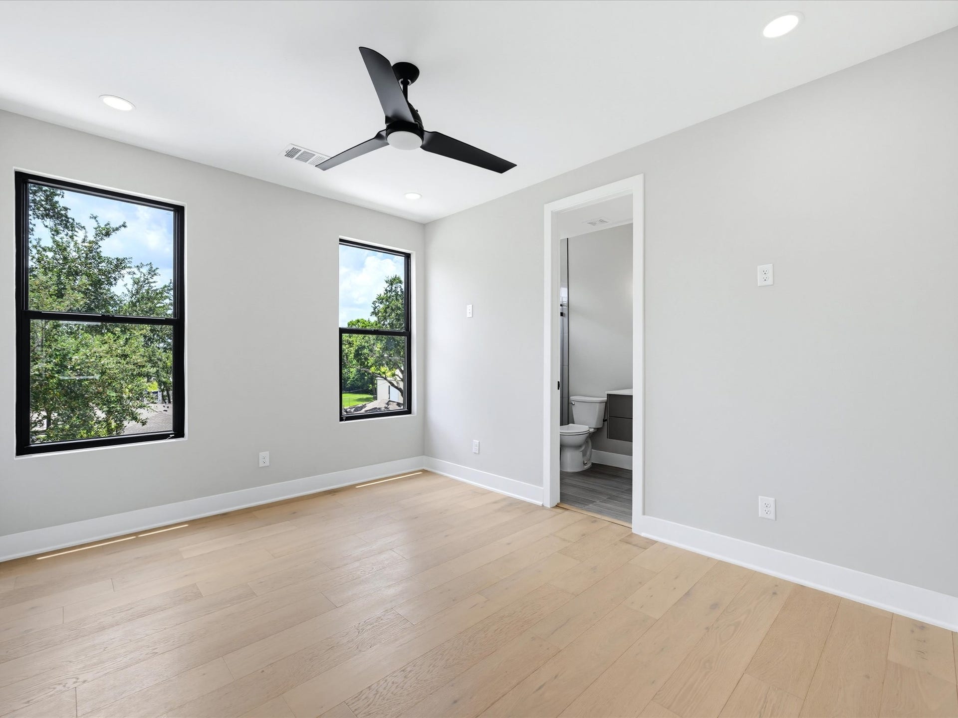 2229 Blalock Road, Houston, TX 77080 2229 Blalock Road, Houston, TX 77080