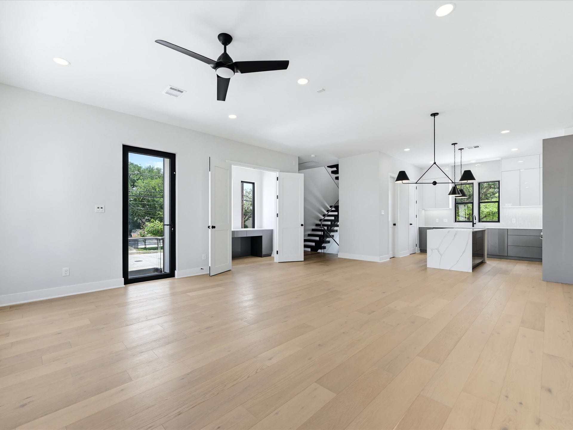 2229 Blalock Road, Houston, TX 77080 2229 Blalock Road, Houston, TX 77080