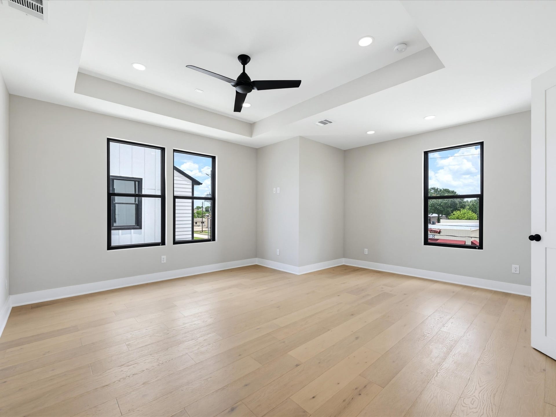 2229 Blalock Road, Houston, TX 77080 2229 Blalock Road, Houston, TX 77080