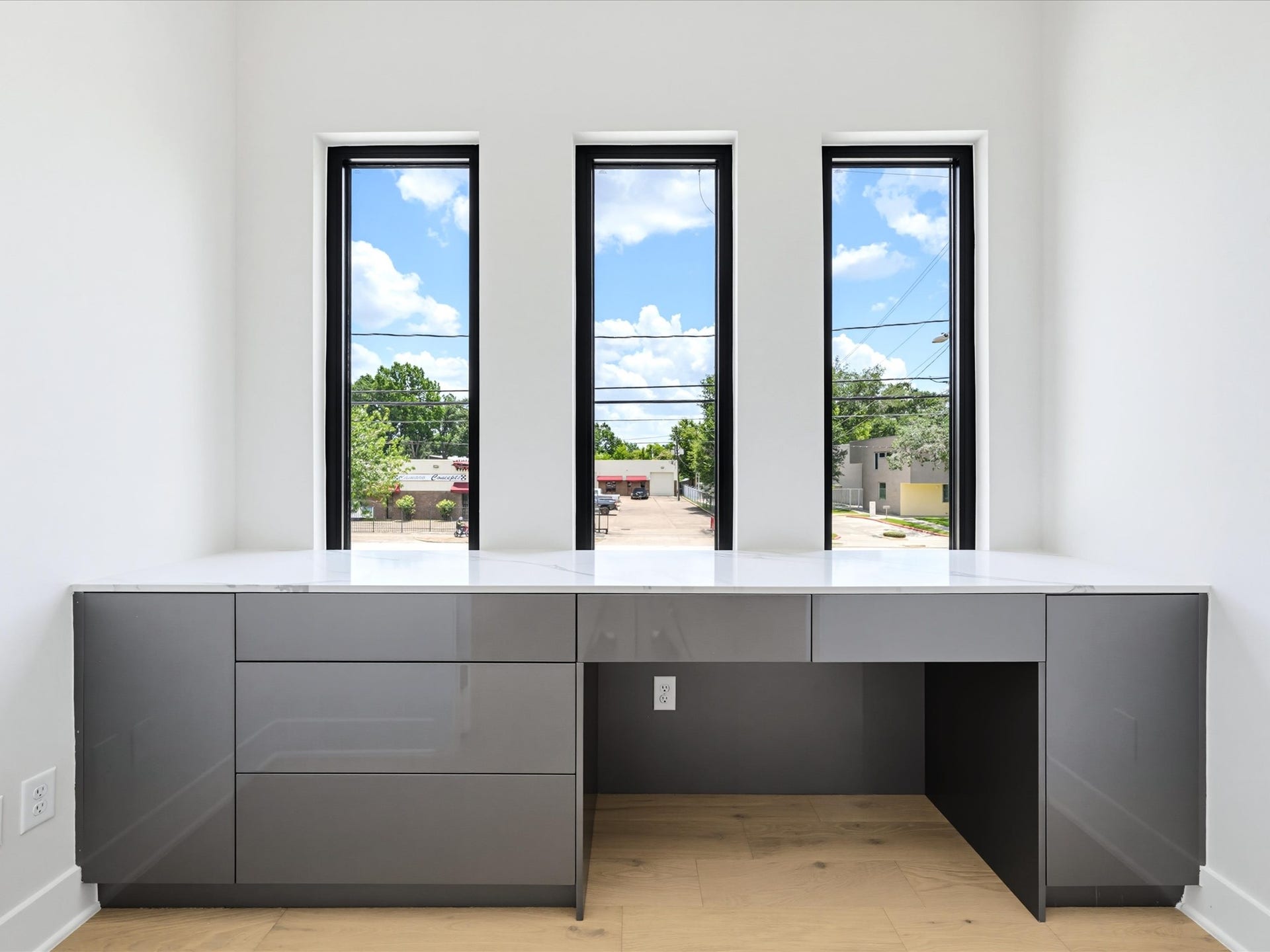 2229 Blalock Road, Houston, TX 77080 2229 Blalock Road, Houston, TX 77080