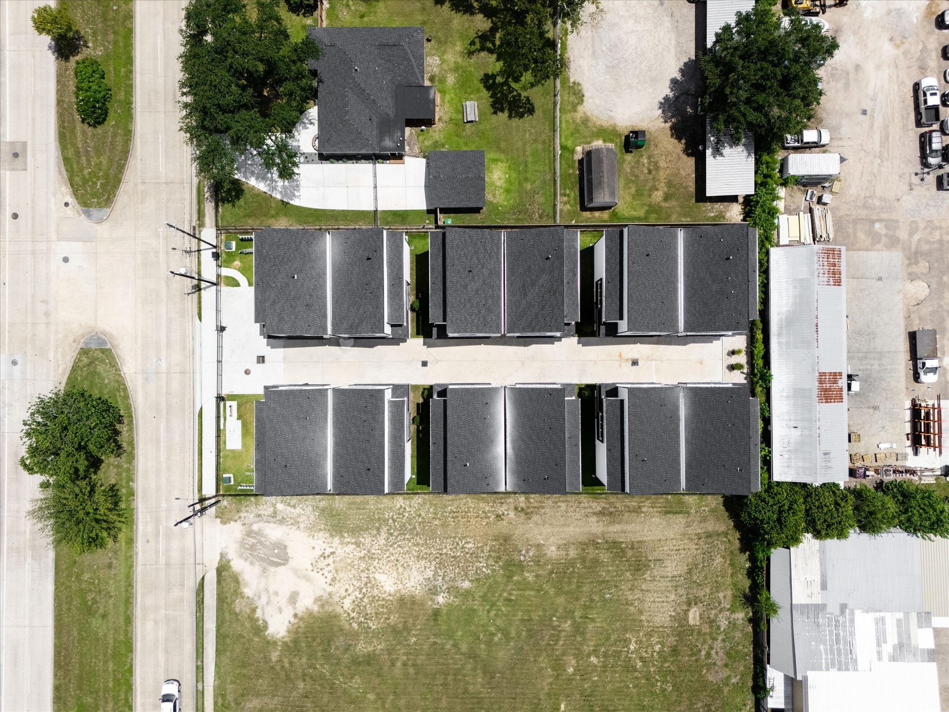 2229 Blalock Road, Houston, TX 77080 2229 Blalock Road, Houston, TX 77080