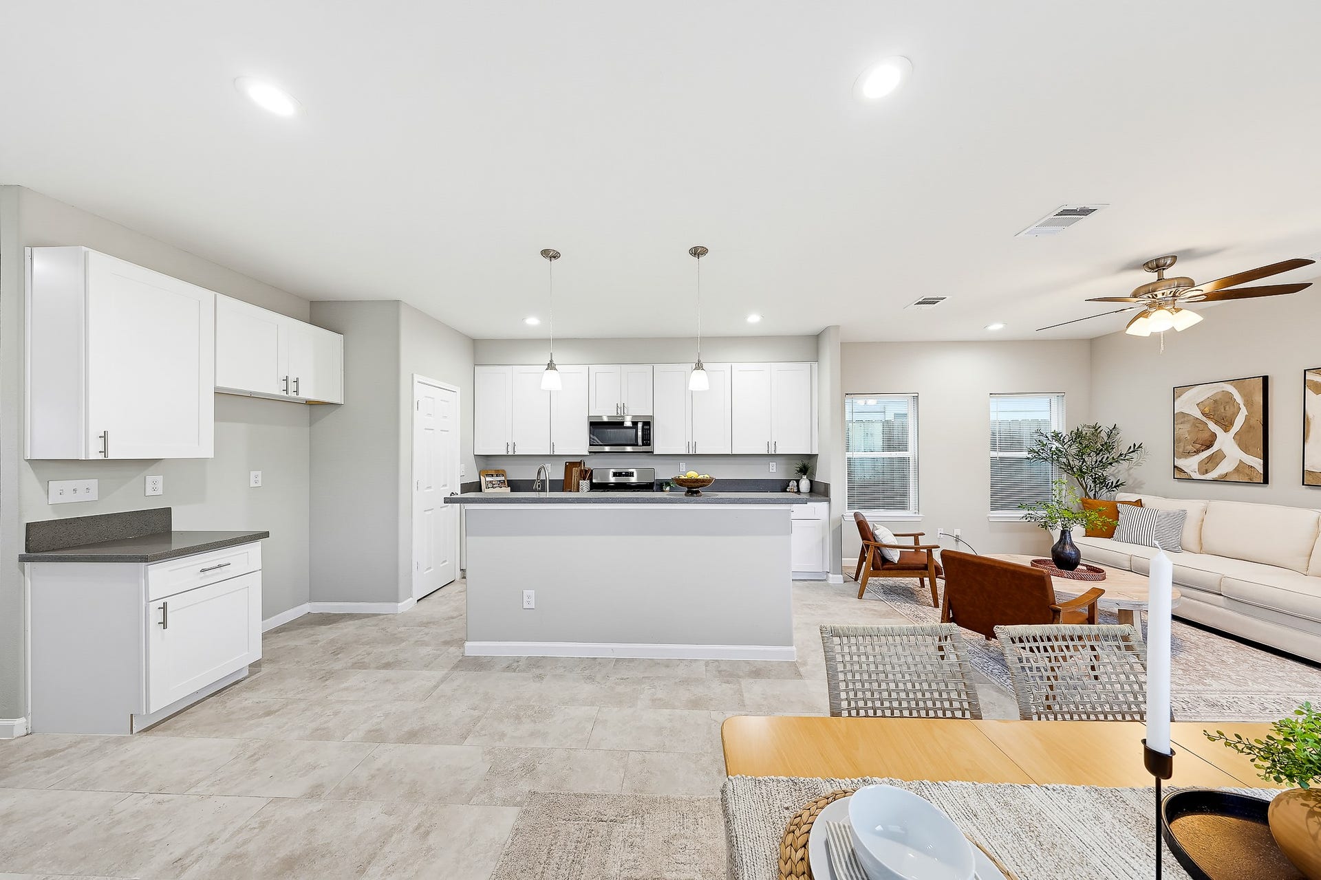 313 De Haven Street, Houston, TX 77029 Enjoy the easy connection between cooking, dining, and gathering in one welcoming space.