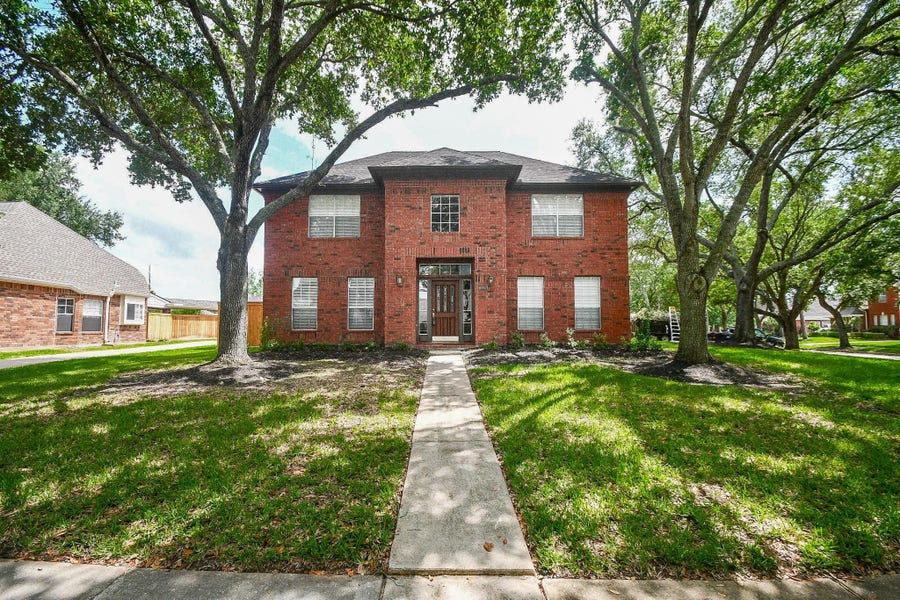 Property photo for 16907 Colony Terrace Drive, Sugar Land, TX