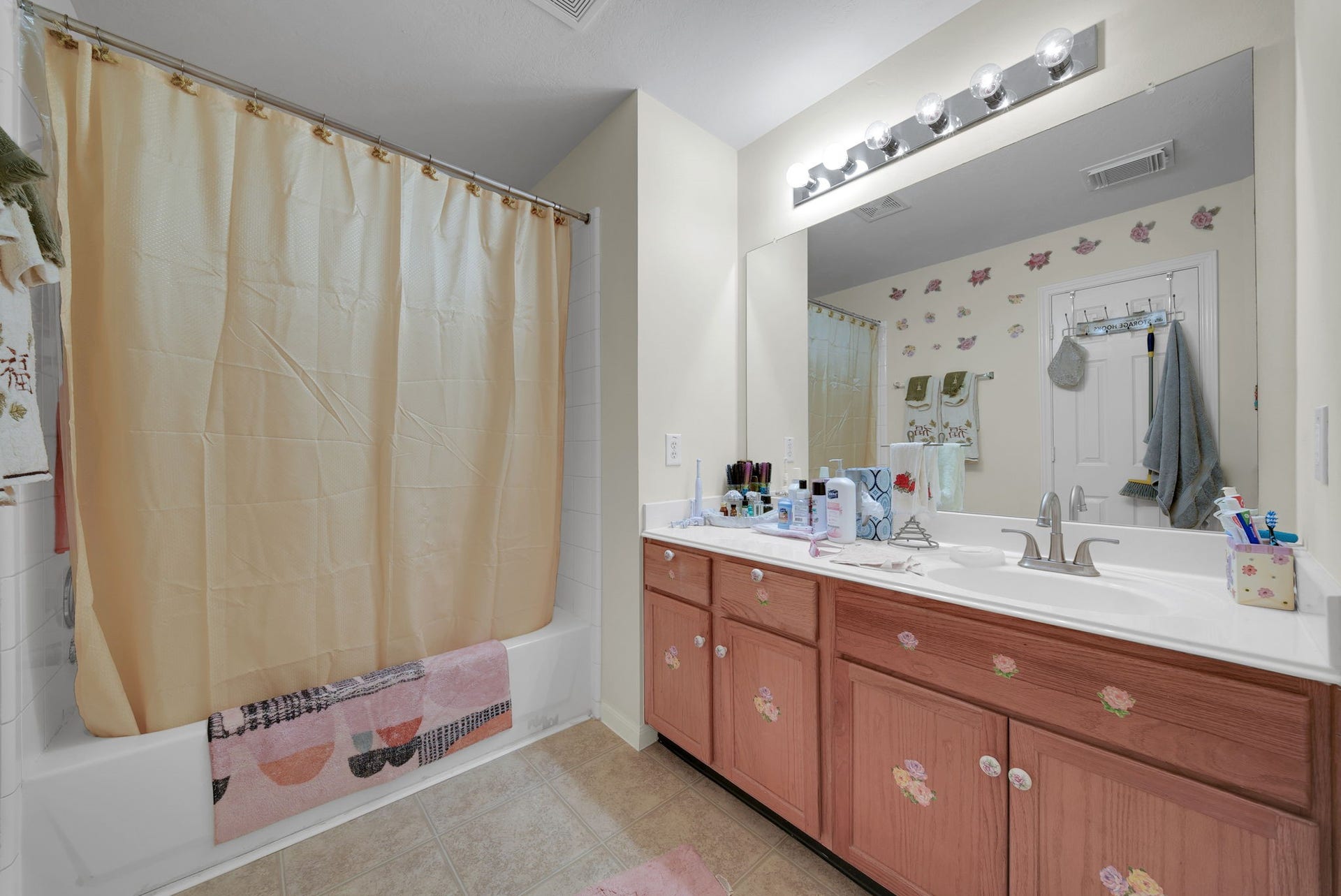 16302 Goanna Court, Sugar Land, TX 77498 16302 Goanna Court, Sugar Land, TX 77498