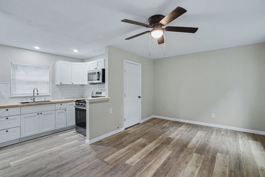 Property photo for 422 Waco N, League City, TX