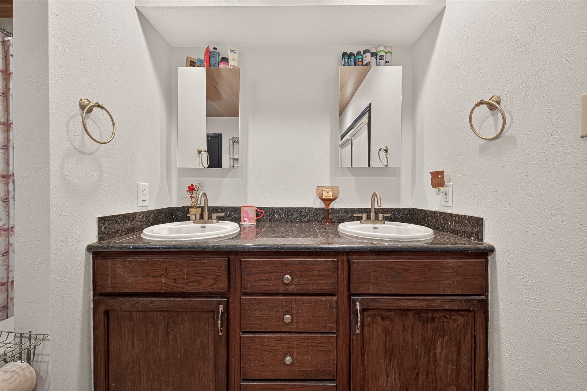 18614 Mink Lake Drive, Magnolia, TX 77355 Vanity area offering generous counter and cabinet space.