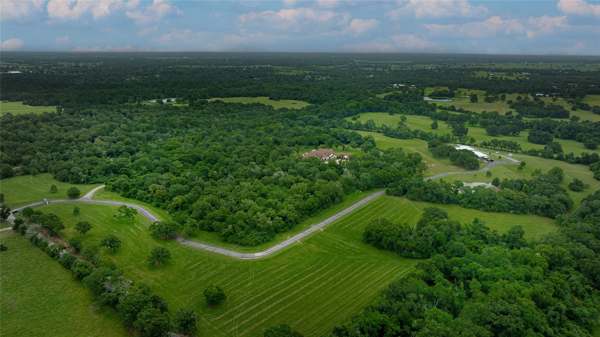 40693 Center Hill Road, Hempstead, TX 77445