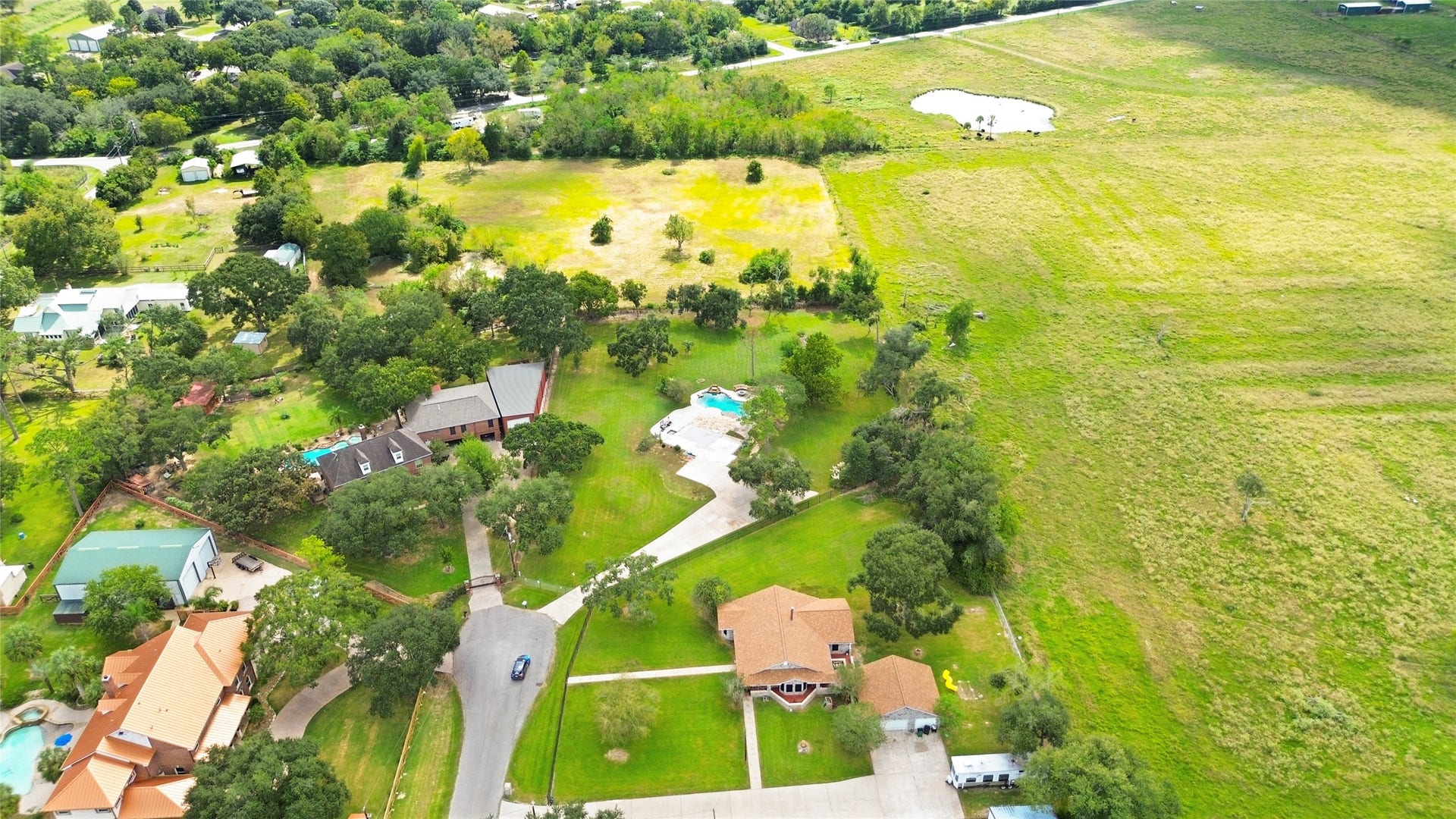 4003 Country Trails Street, Alvin, TX 77511 4003 Country Trails Street, Alvin, TX 77511