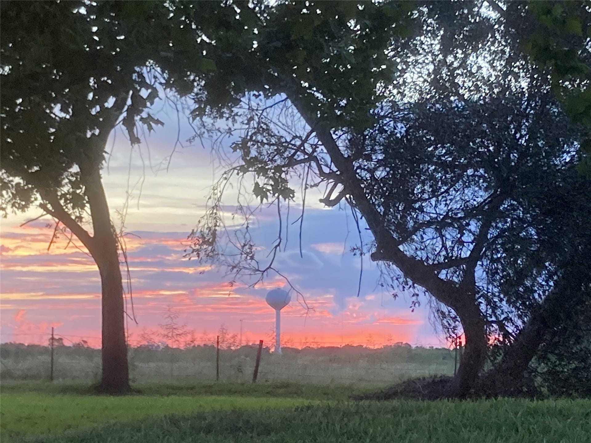 4003 Country Trails Street, Alvin, TX 77511 4003 Country Trails Street, Alvin, TX 77511