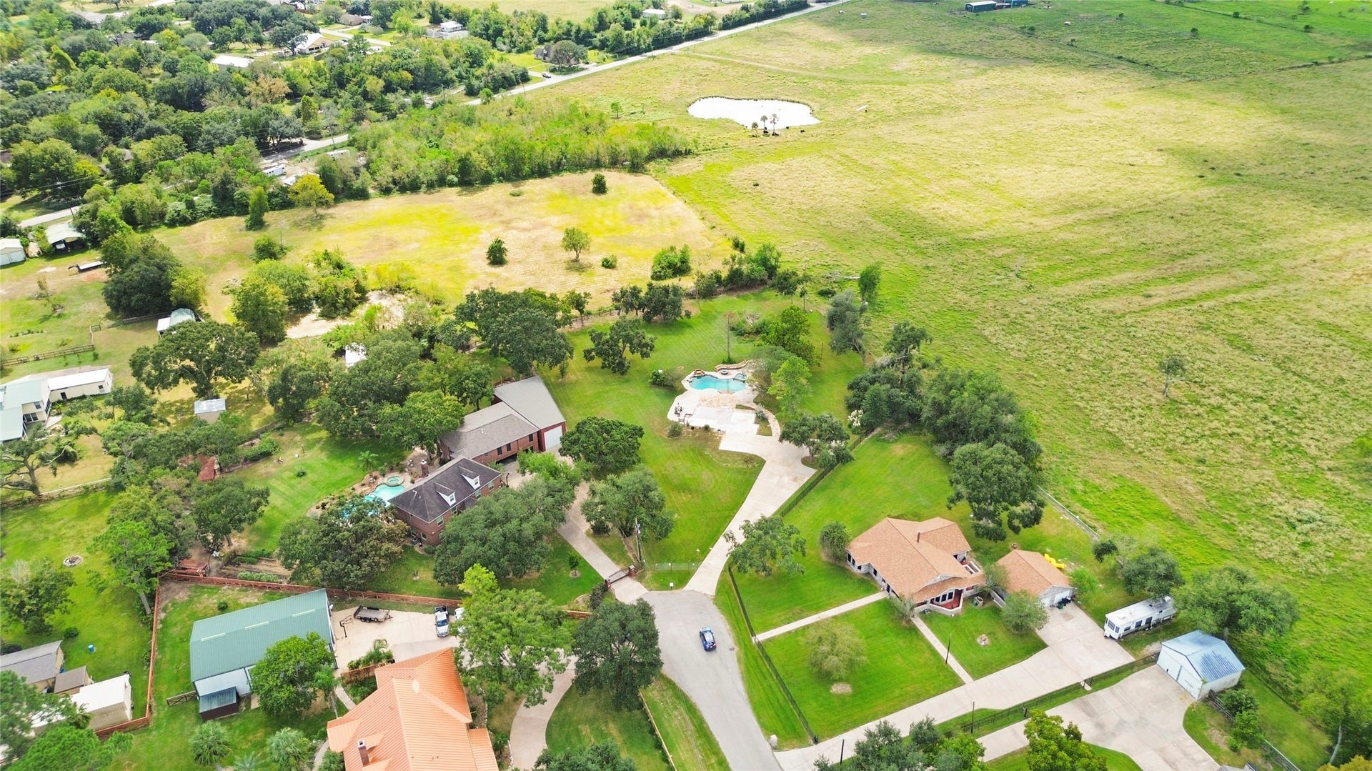 4003 Country Trails Street, Alvin, TX 77511 4003 Country Trails Street, Alvin, TX 77511
