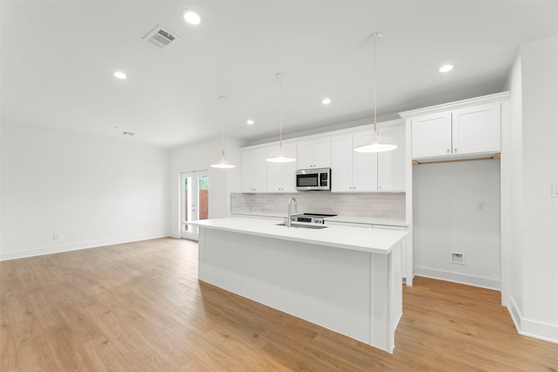 1477 Ferguson Way, Houston, TX 77088 Unit B