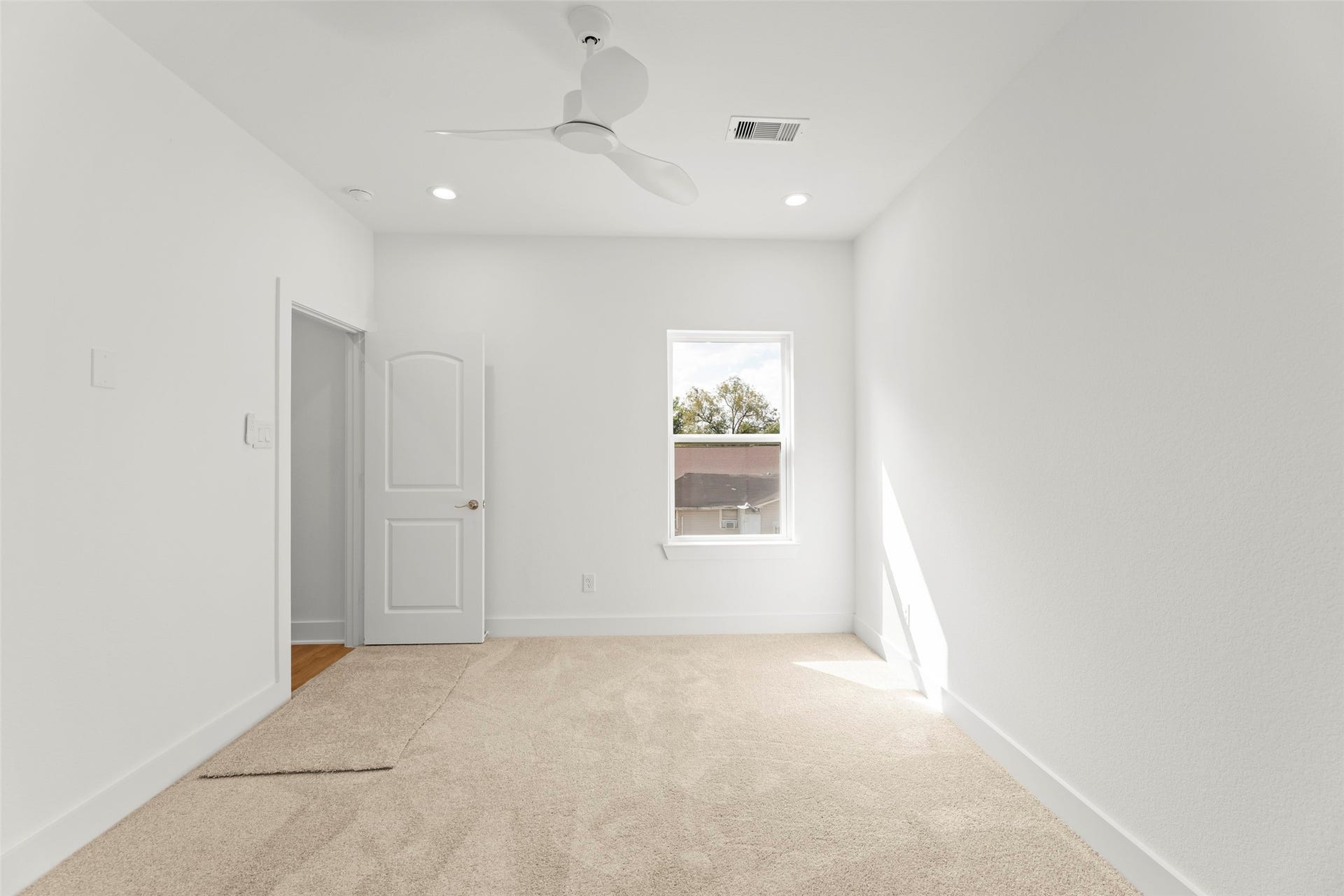 1477 Ferguson Way, Houston, TX 77088 Unit B