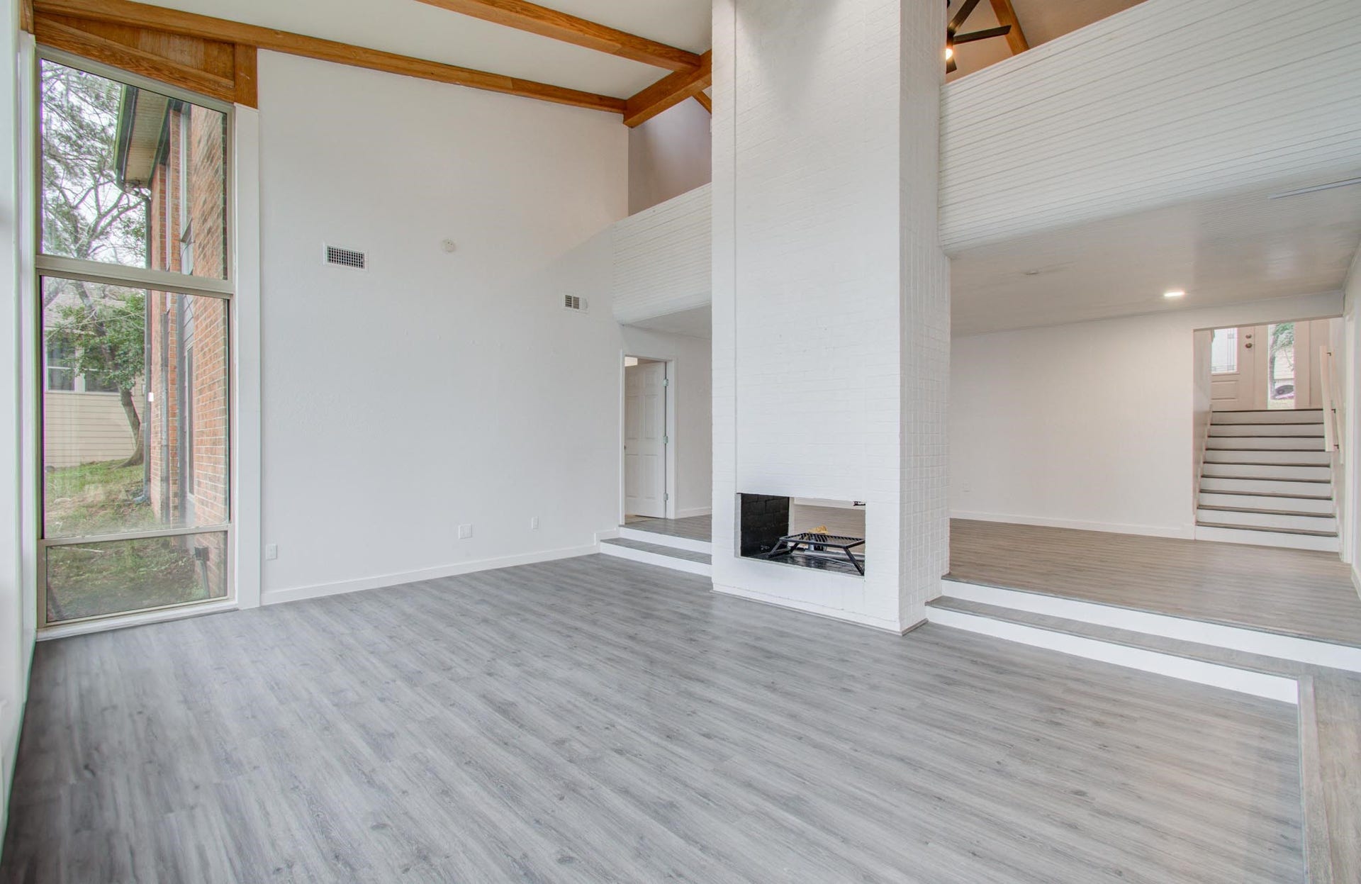 417 Brook Hollow Drive, Conroe, TX 77385 417 Brook Hollow Drive, Conroe, TX 77385