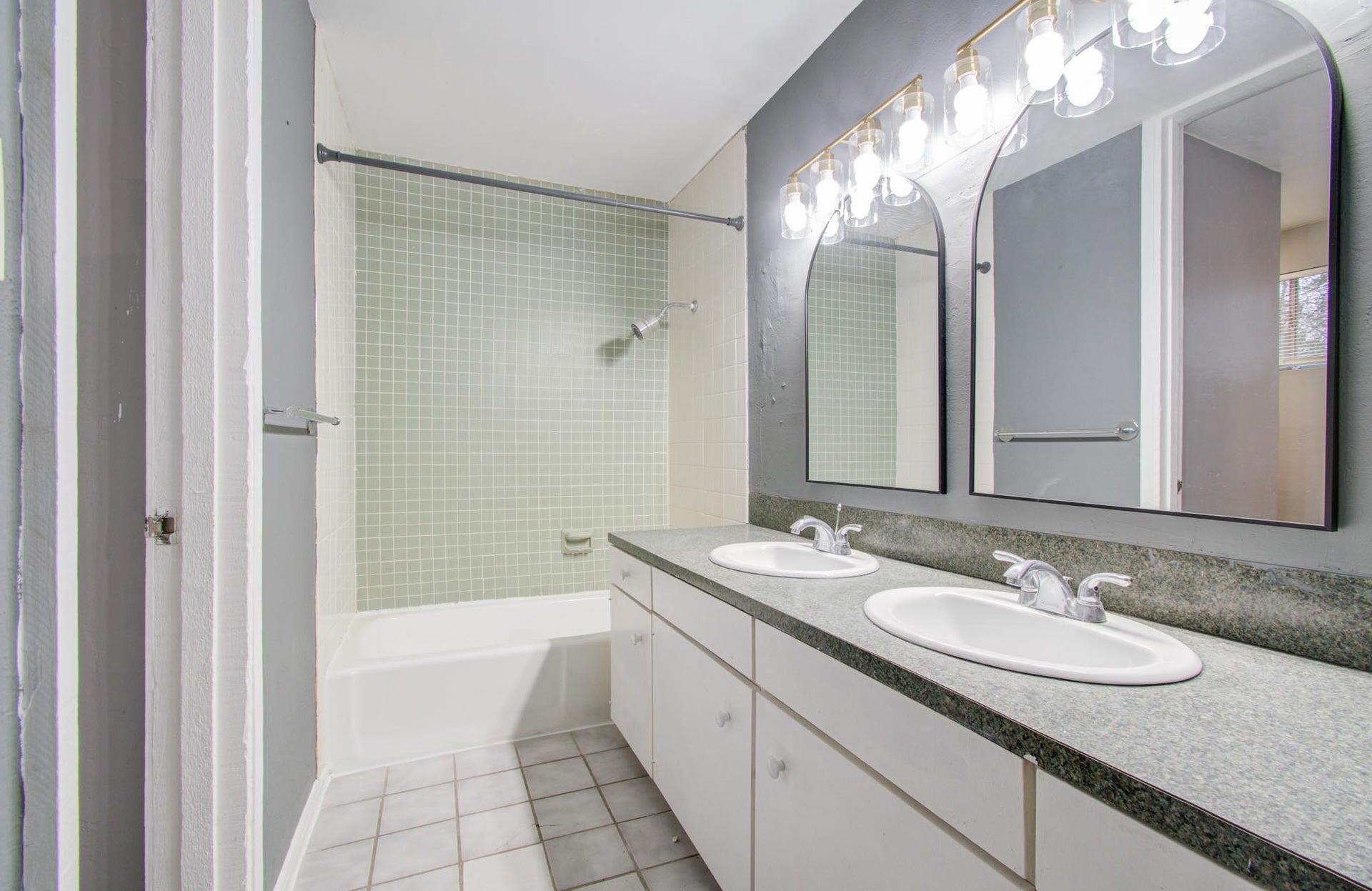 417 Brook Hollow Drive, Conroe, TX 77385 417 Brook Hollow Drive, Conroe, TX 77385