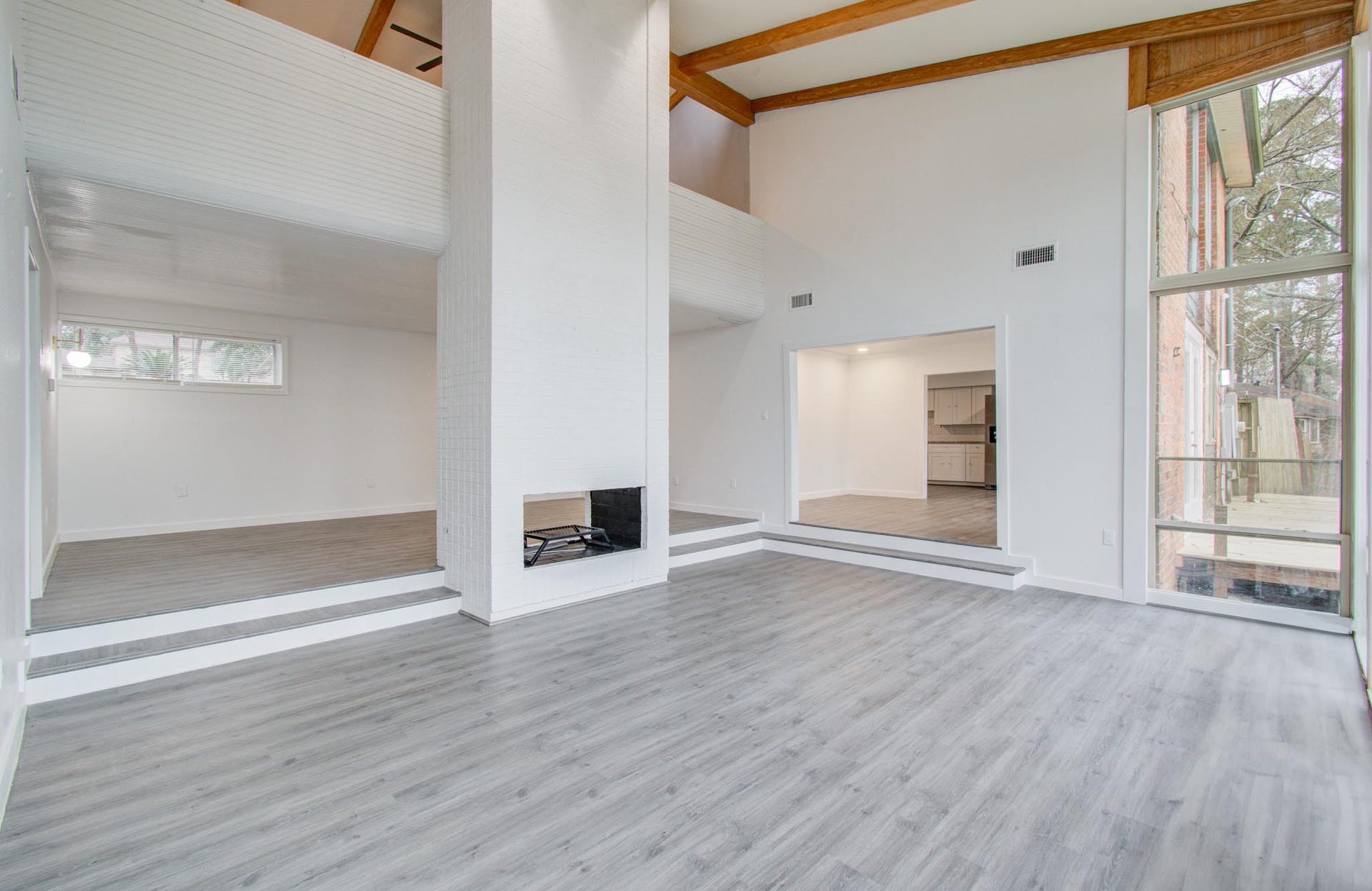 417 Brook Hollow Drive, Conroe, TX 77385 417 Brook Hollow Drive, Conroe, TX 77385