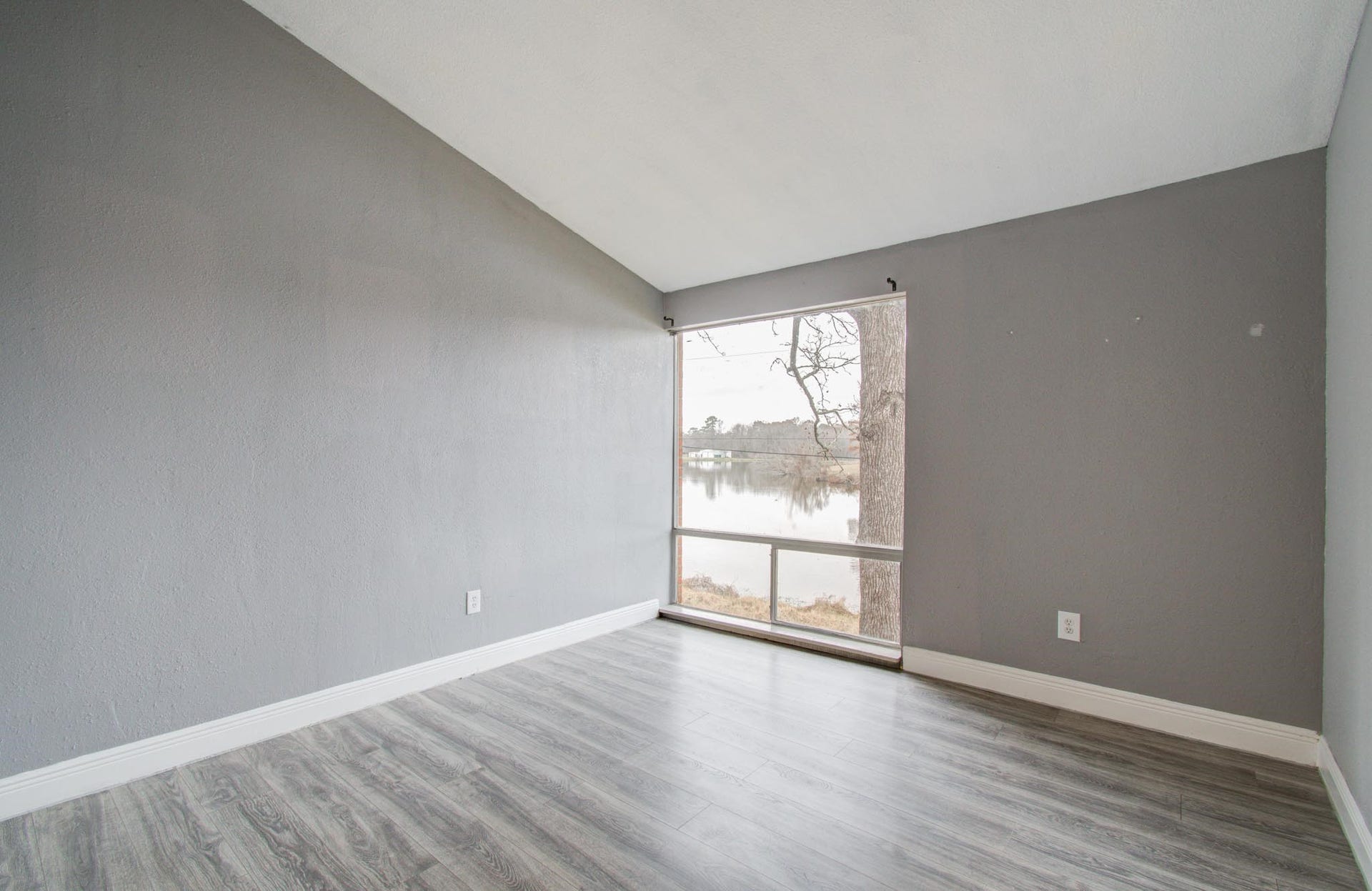 417 Brook Hollow Drive, Conroe, TX 77385 417 Brook Hollow Drive, Conroe, TX 77385