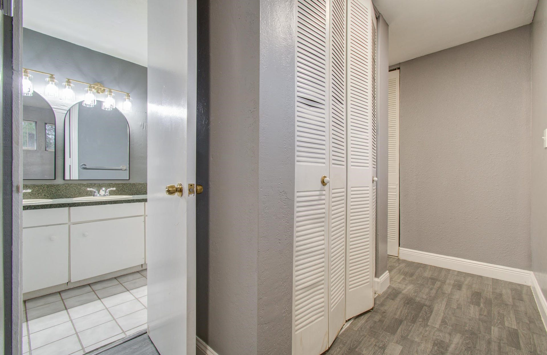417 Brook Hollow Drive, Conroe, TX 77385 417 Brook Hollow Drive, Conroe, TX 77385