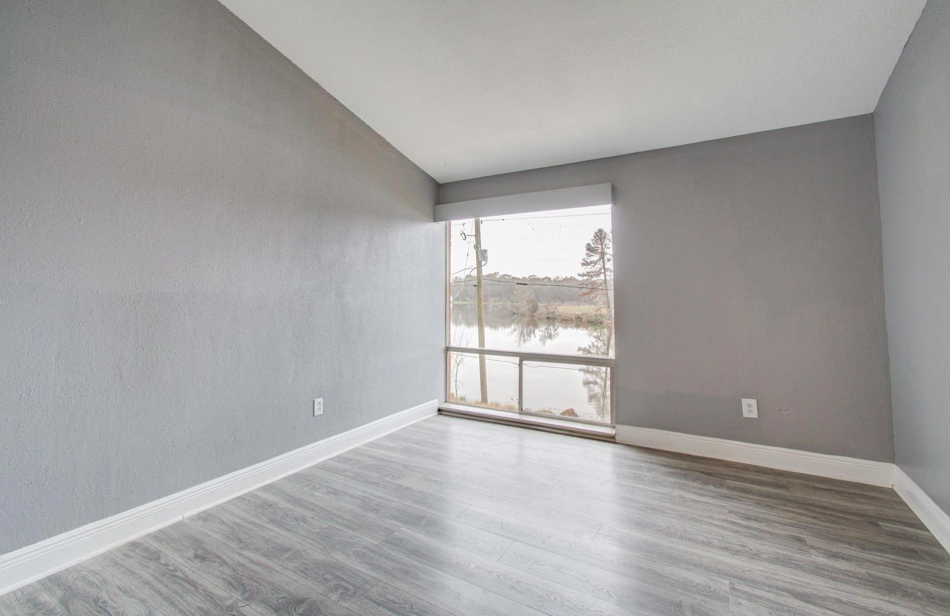 417 Brook Hollow Drive, Conroe, TX 77385 417 Brook Hollow Drive, Conroe, TX 77385