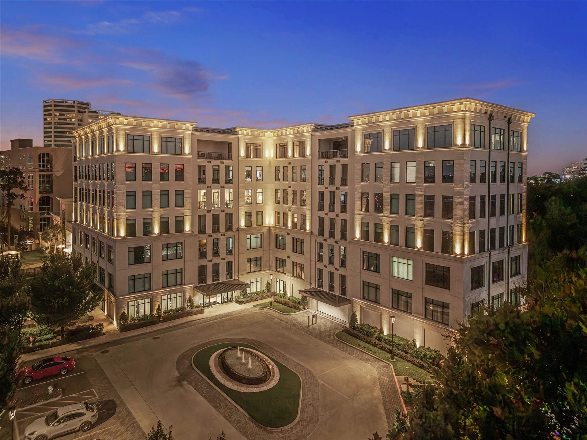 6017 Memorial Drive, #505, Houston, TX 77007 Welcome to The Sophie at Bayou Bend, an exclusive boutique luxury residence offering sophisticated high-rise living in one of Houston's most desirable locations. Timeless architecture, elegant stonework, dramatic exterior lighting, and beautifully landscaped grounds create an impressive arrival experience. With 24-hour attended lobby services and an intimate residential atmosphere, The Sophie offers an exceptional blend of privacy, prestige, and effortless lock-and-leave living.