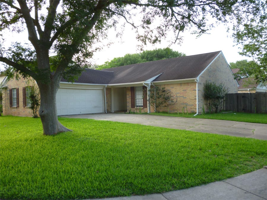 Property photo for 3243 BATTLE RIDGE Lane, Sugar Land, TX
