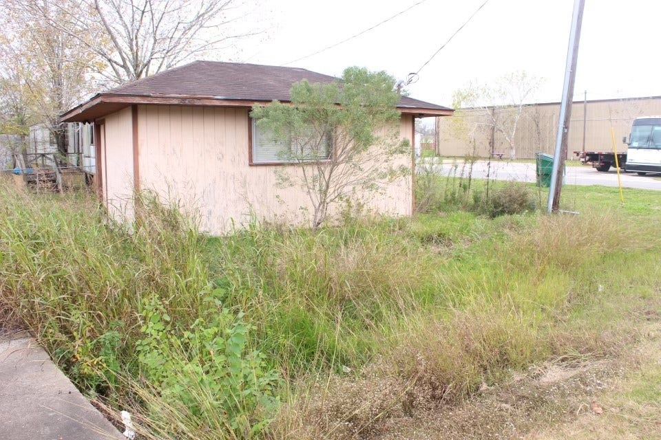 COUNTRY RD 143 N County Road 112, Pearland, TX 77584 COUNTRY RD 143 N County Road 112, Pearland, TX 77584