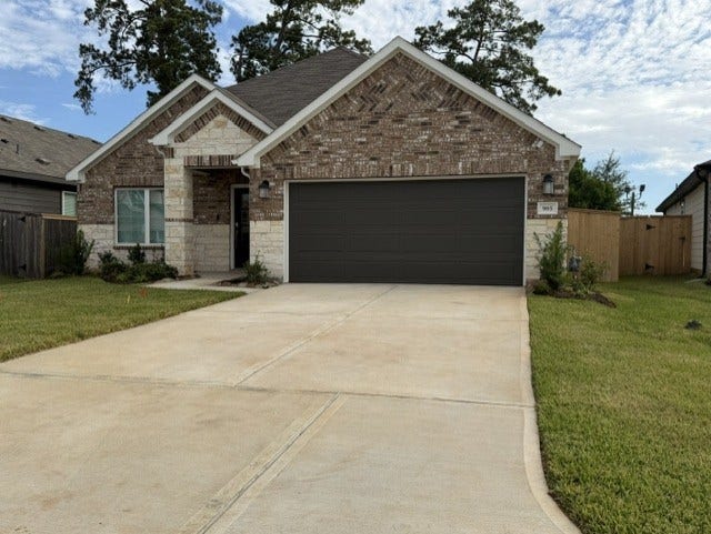 985 Garden Path Drive, Willis, TX 77378 985 Garden Path Drive, Willis, TX 77378
